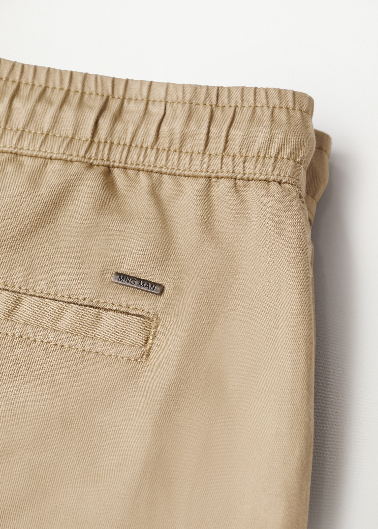 Bermudashorts aus Baumwoll-/Leinen-Mix mit Kordelzug - Detail des Artikels 8