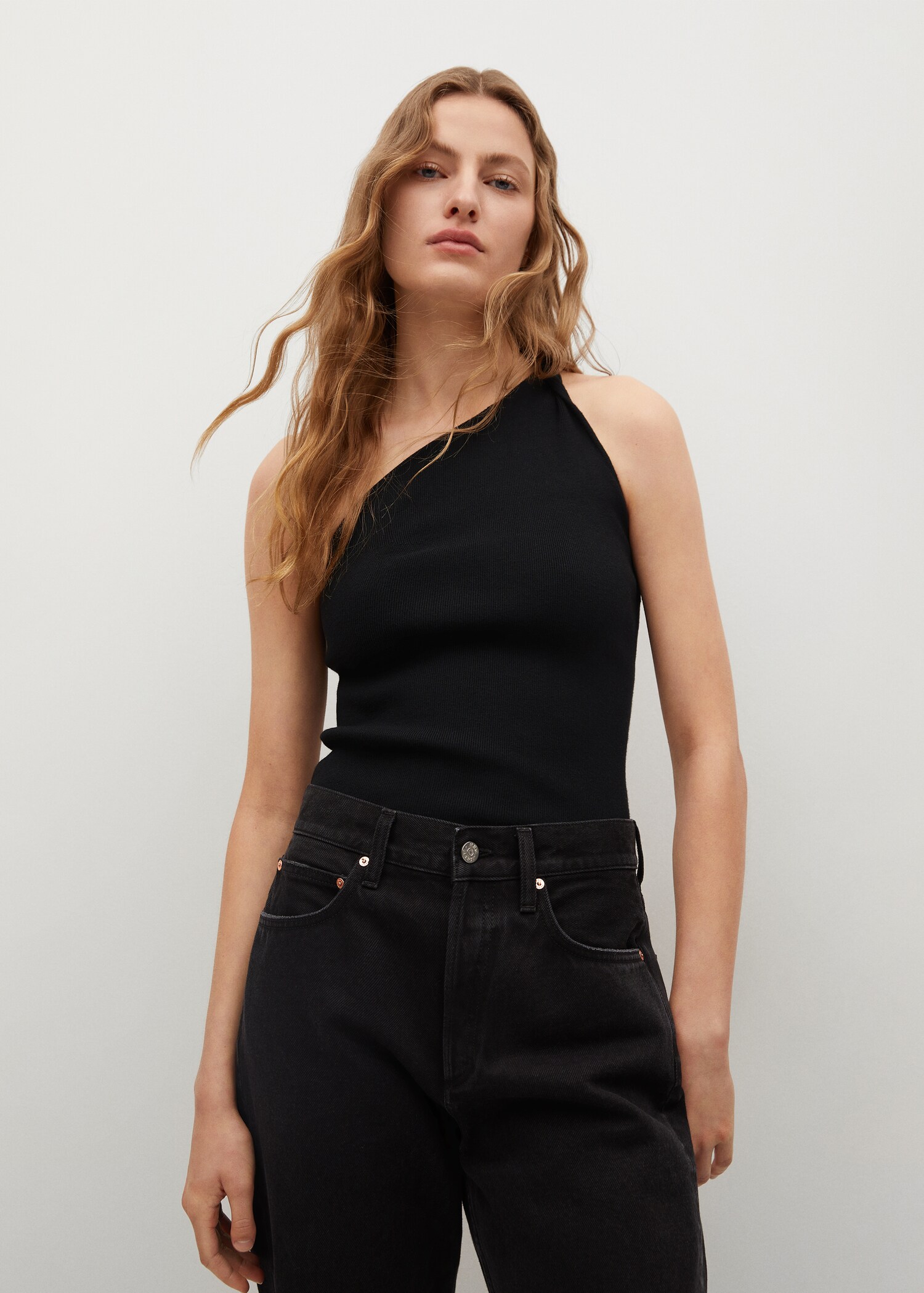 Asymmetric design top - Medium plane