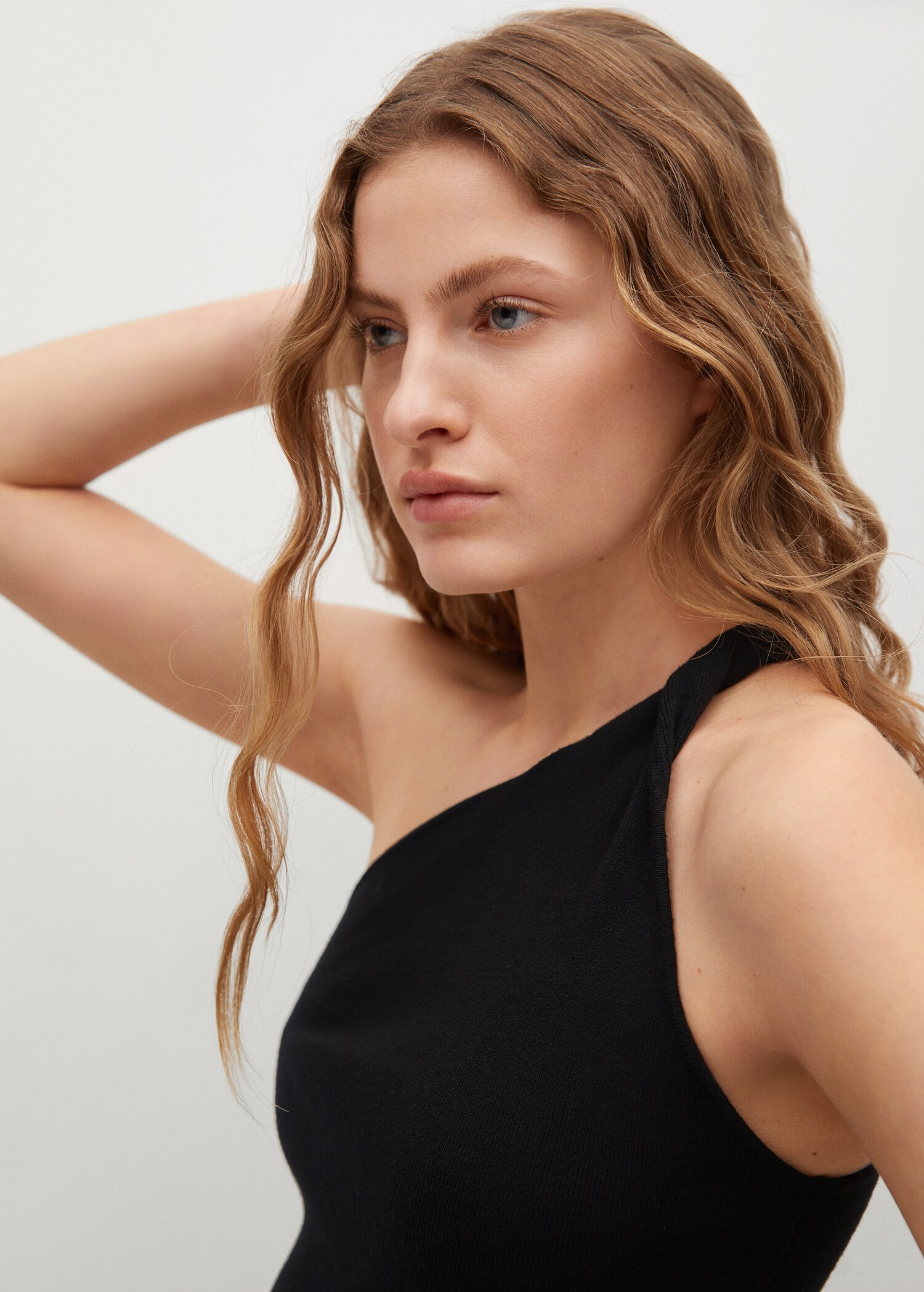 Asymmetric design top - Details of the article 1