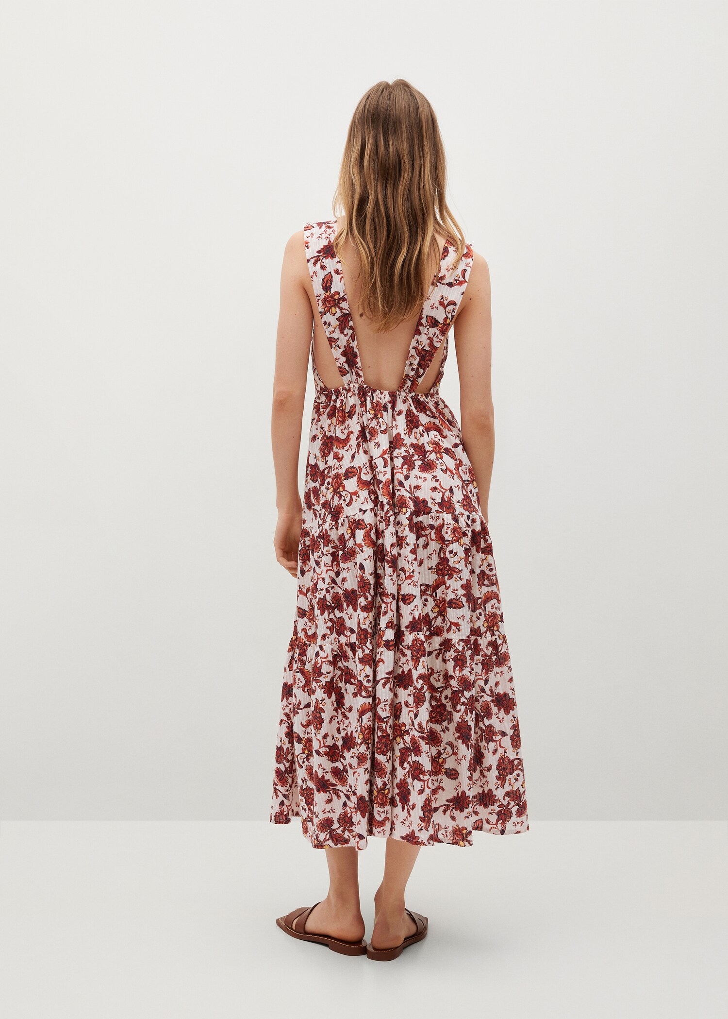 Open back dress - Reverse of the article