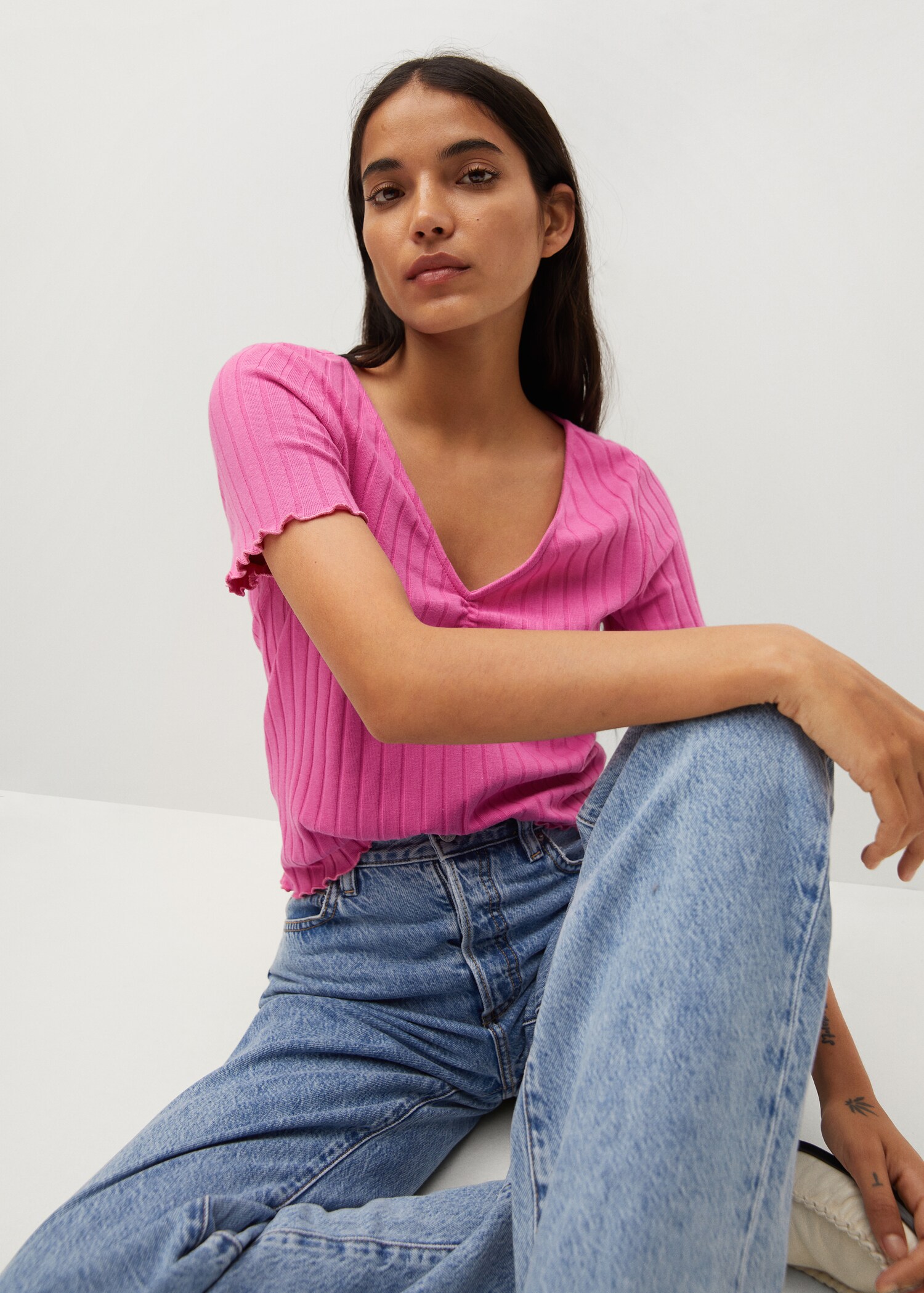 Gathered ribbed t-shirt - Details of the article 2