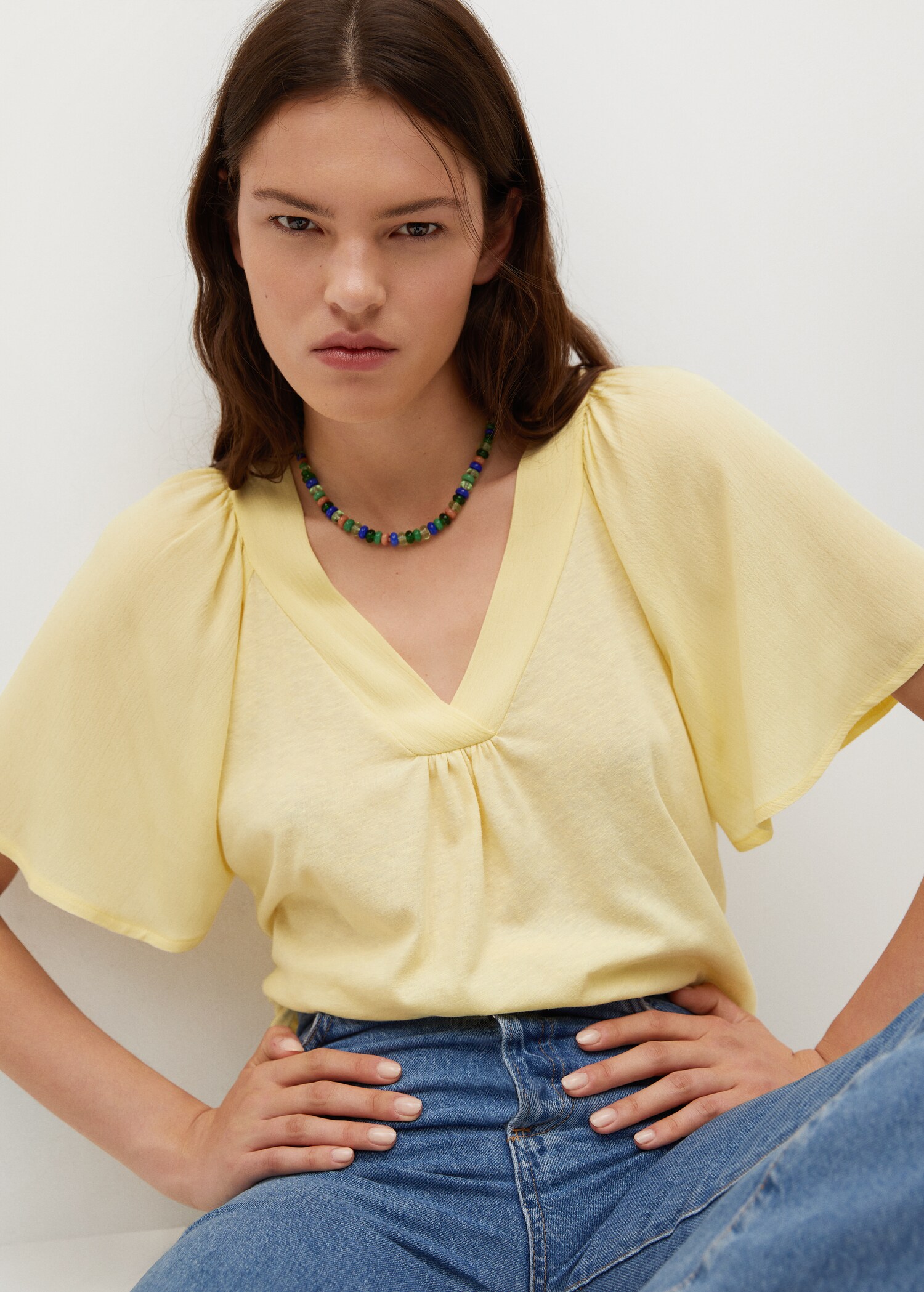Camiseta fluida escote pico - Detalle del artículo 2