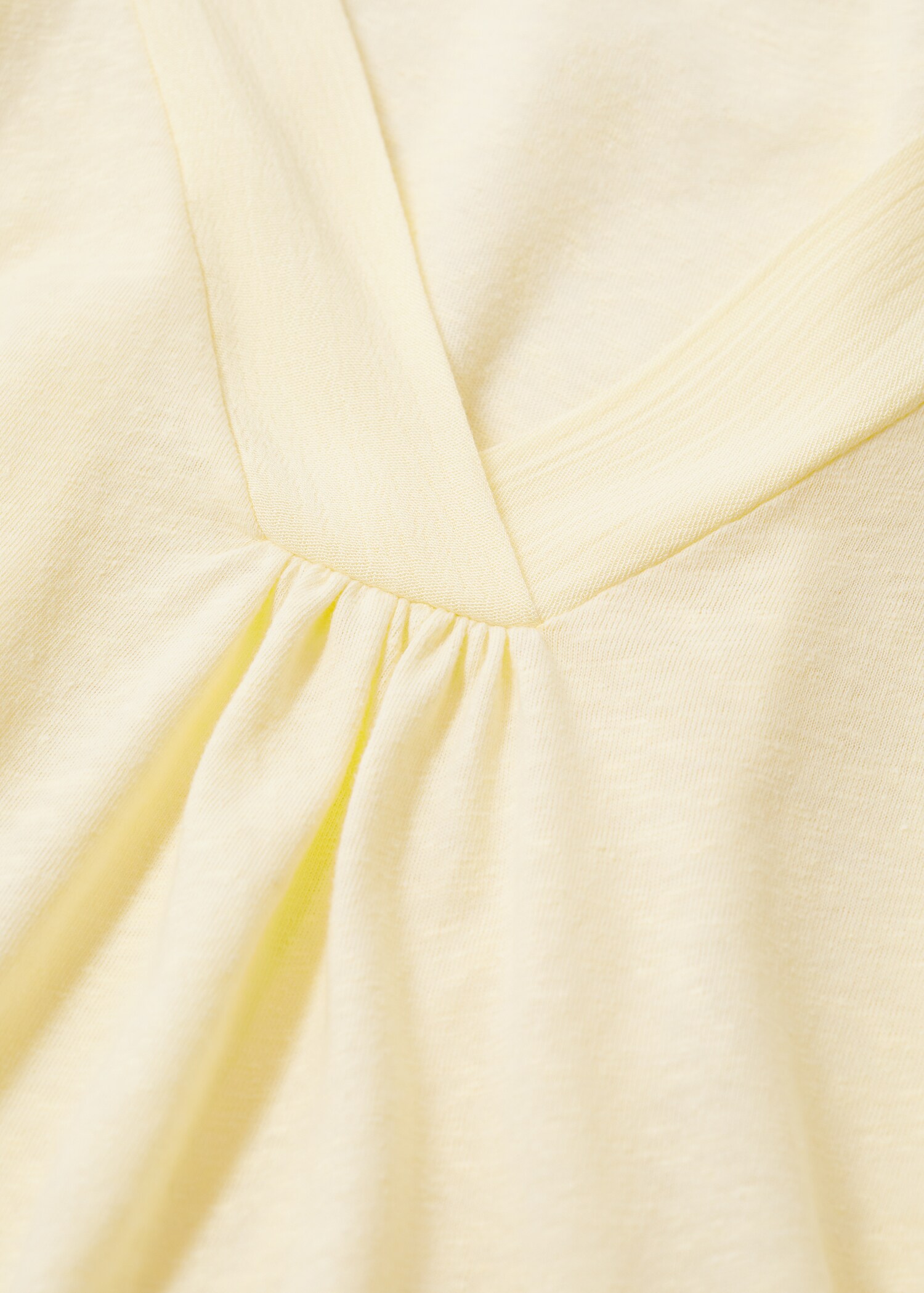 Camiseta fluida escote pico - Detalle del artículo 8