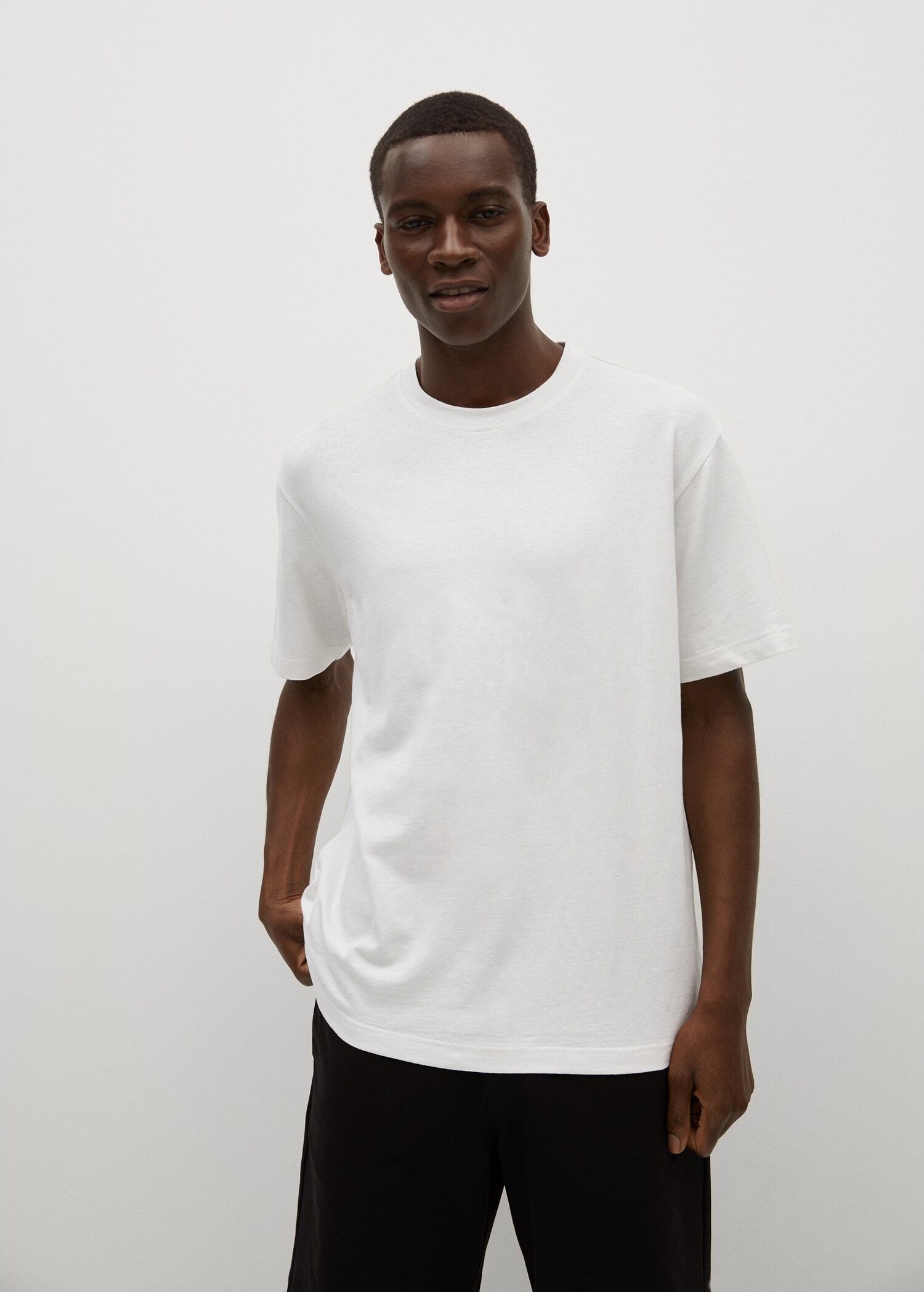 Camiseta lino stretch premium - Plano medio
