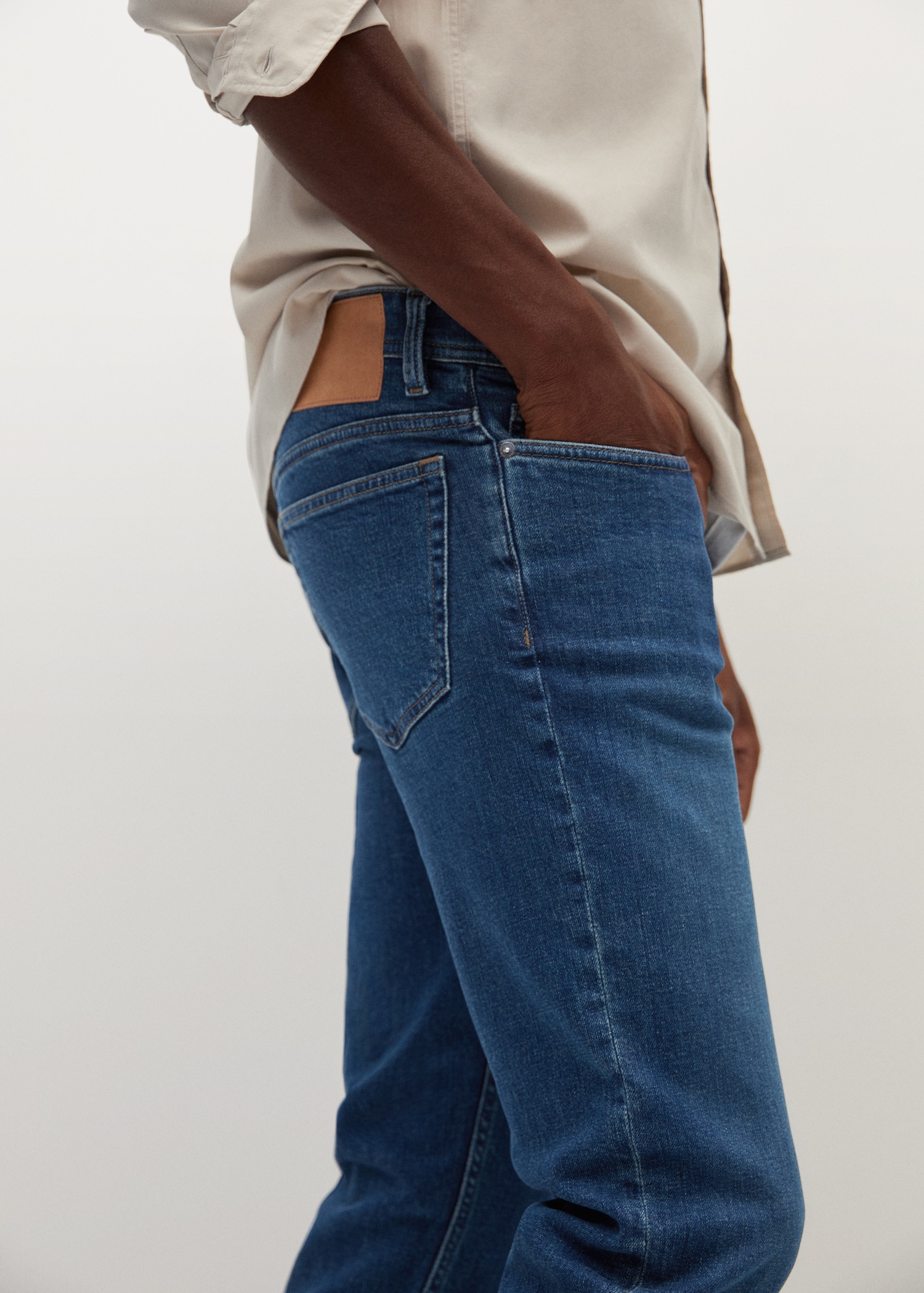 Slim Fit-Jeans Jan mit dunkler Waschung - Detail des Artikels 3