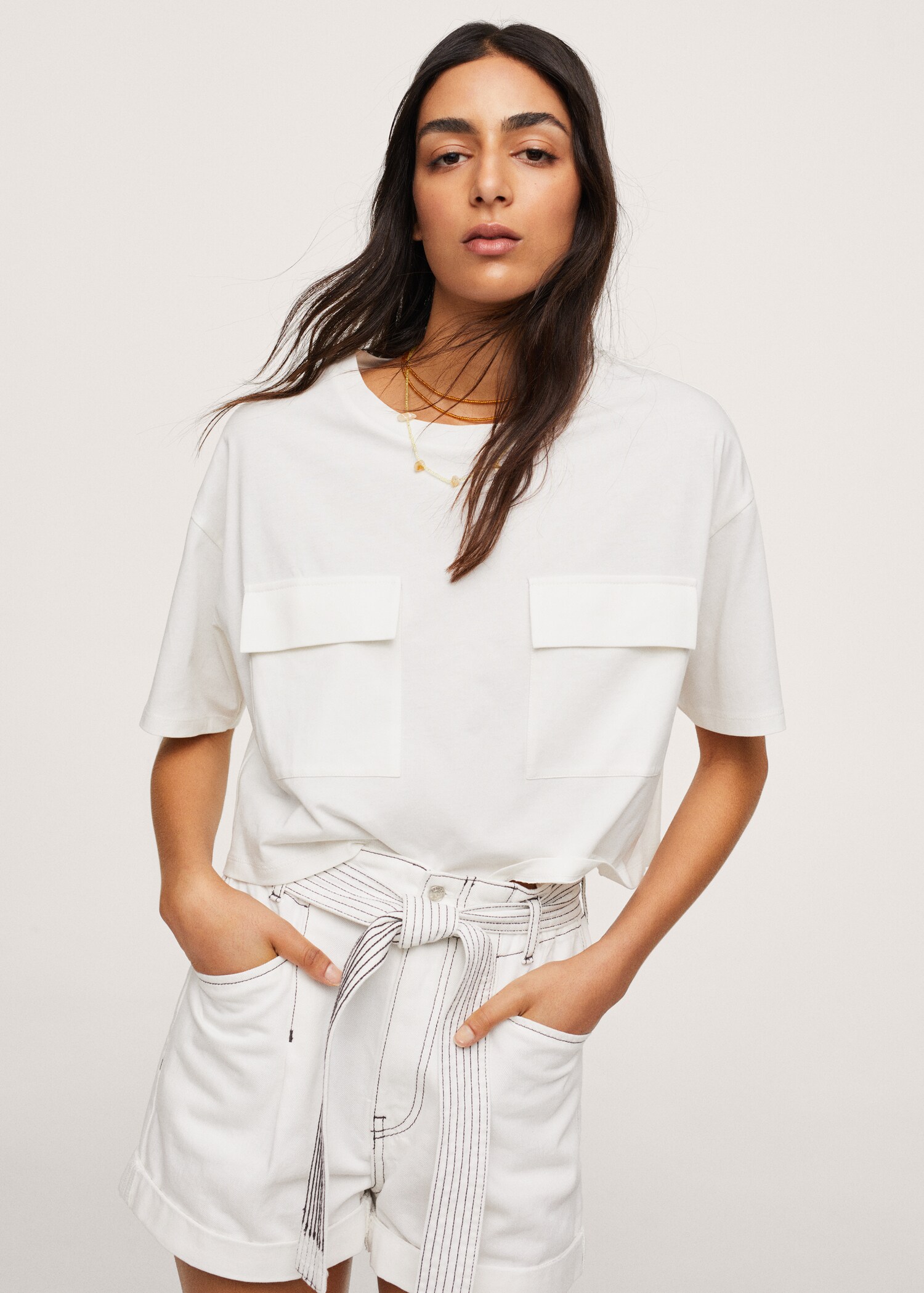 Camiseta crop algodón - Plano medio