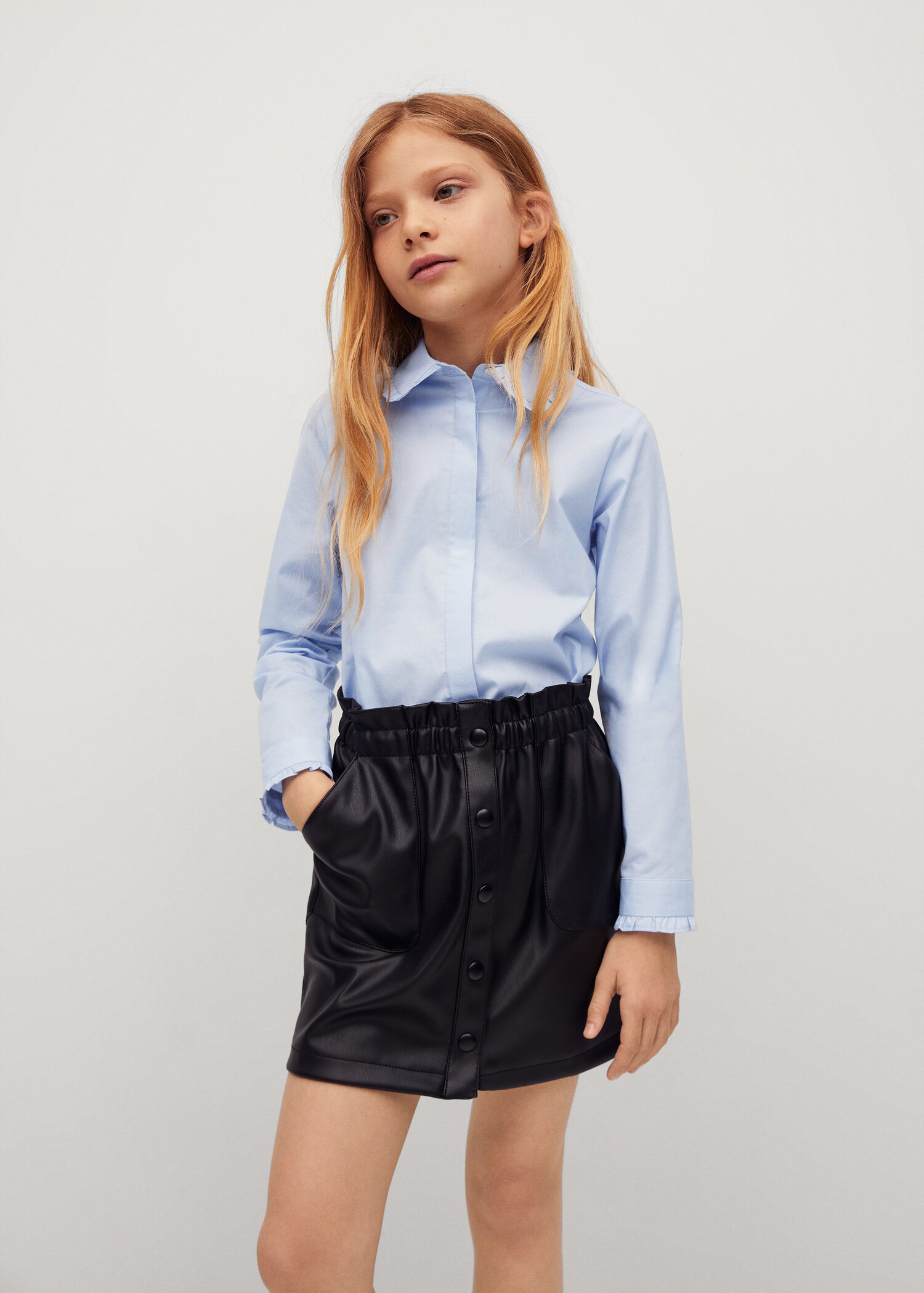 Camisa cuello volante - Plano medio
