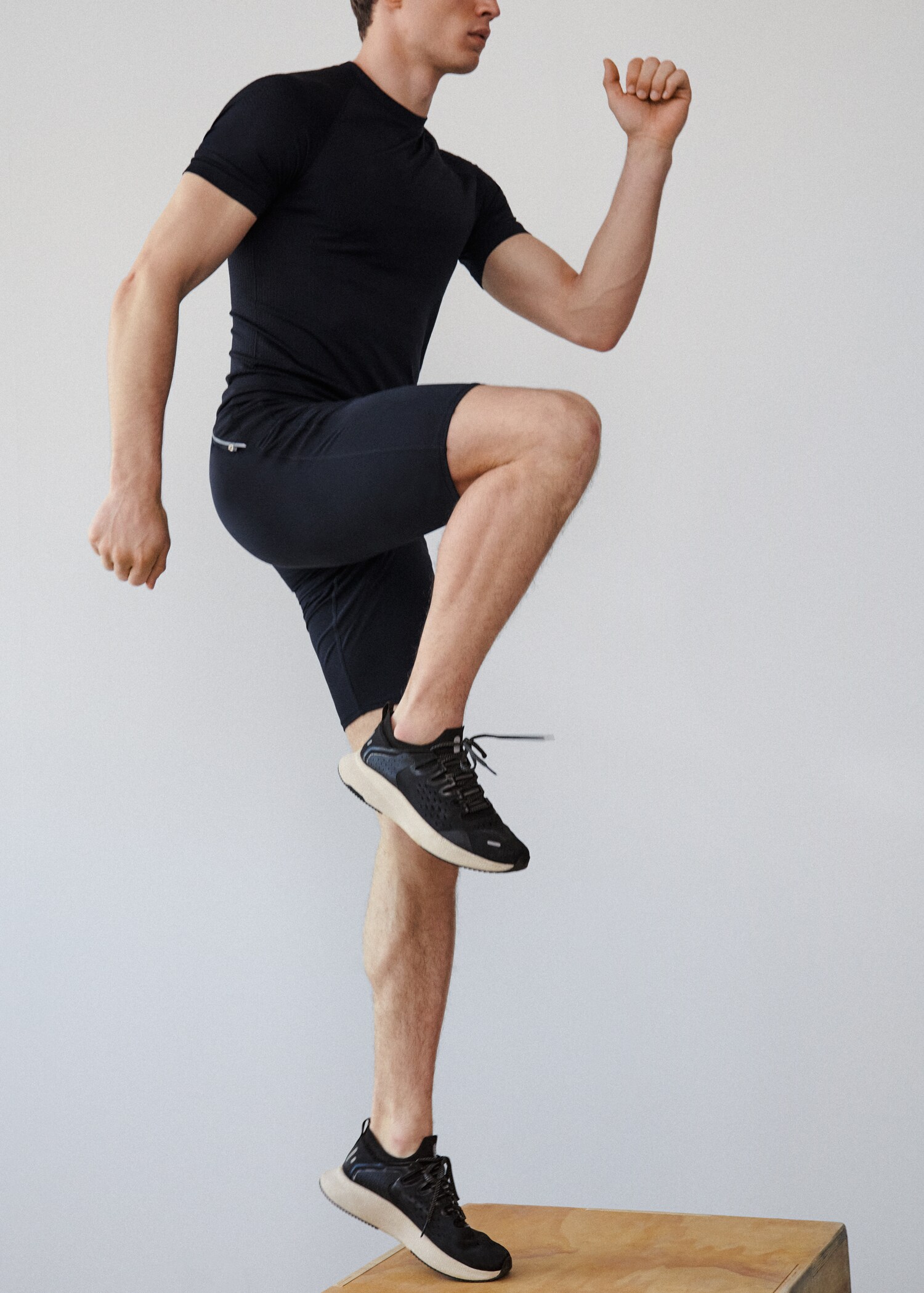 Running shoes - Details of the article 7