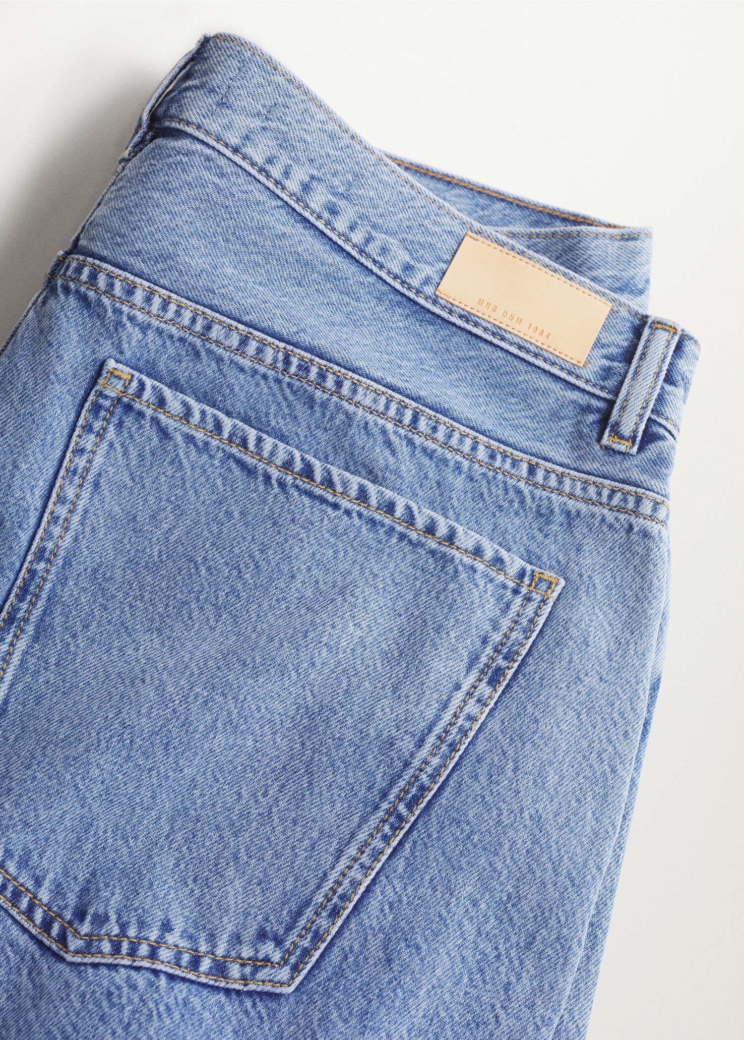 High-waist wideleg jeans - Details of the article 8