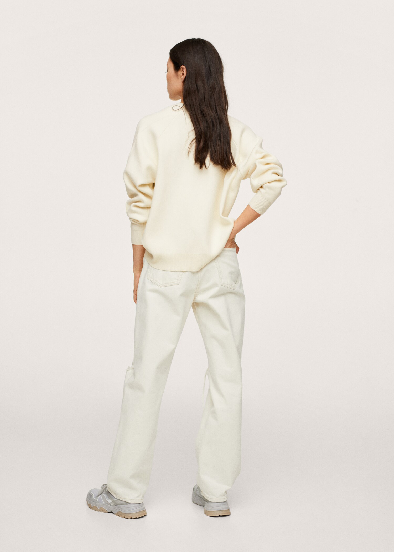 Stretch knit sweater - Reverse of the article