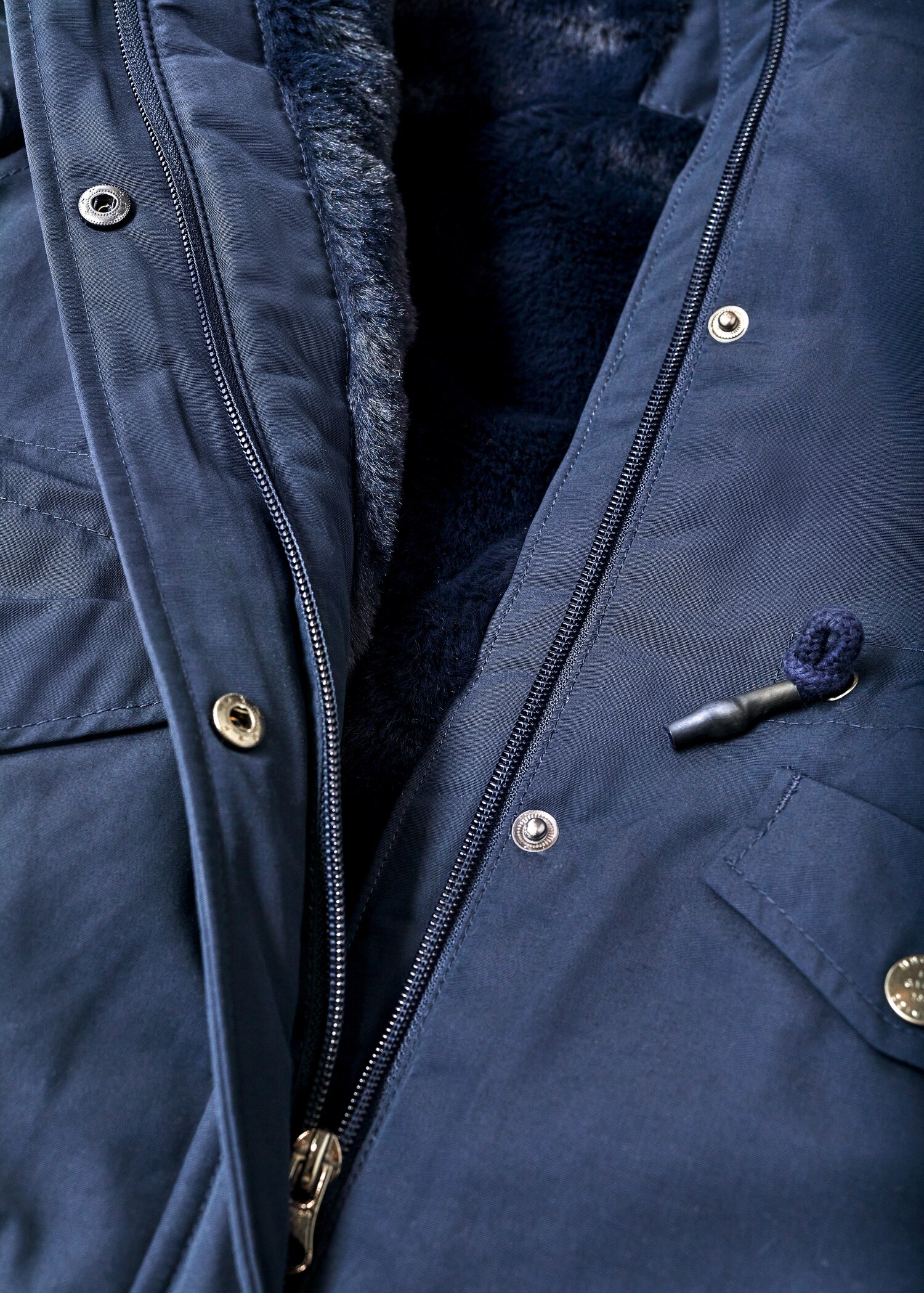 Abrigo capucha pelo desmontable - Detalle del artículo 9