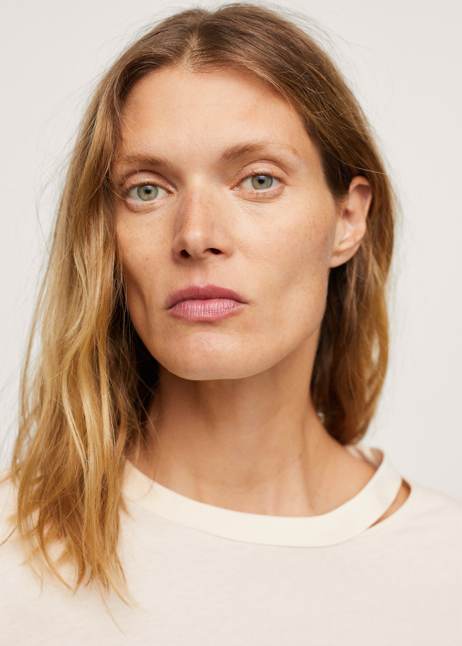Oversized long-sleeved t-shirt - Details of the article 1