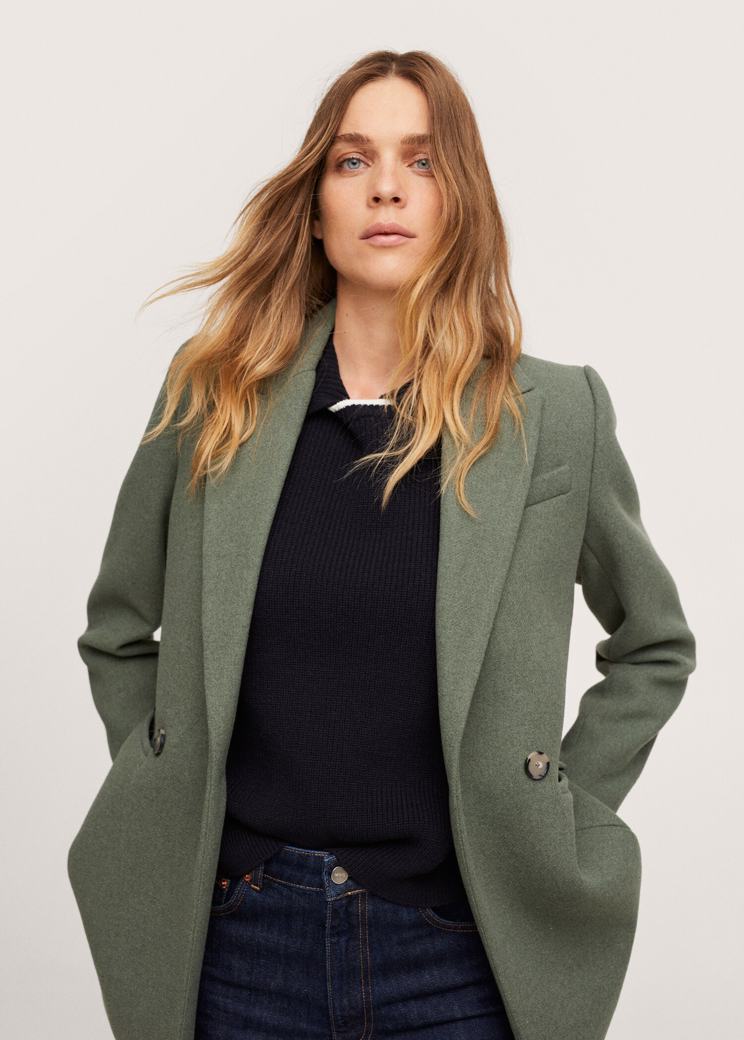 Wool double-breasted coat - Details of the article 1