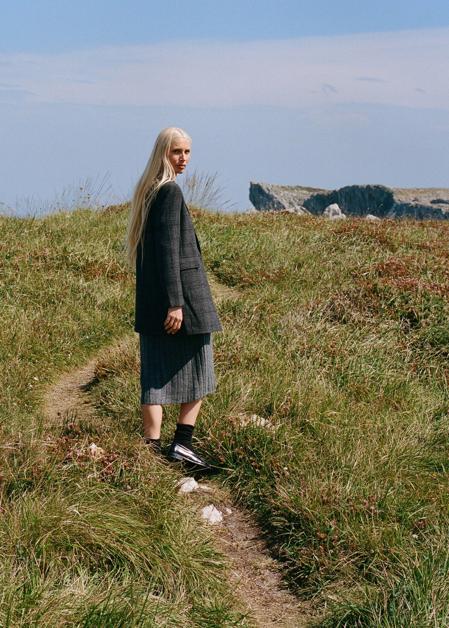Wool double-breasted coat - Details of the article 5