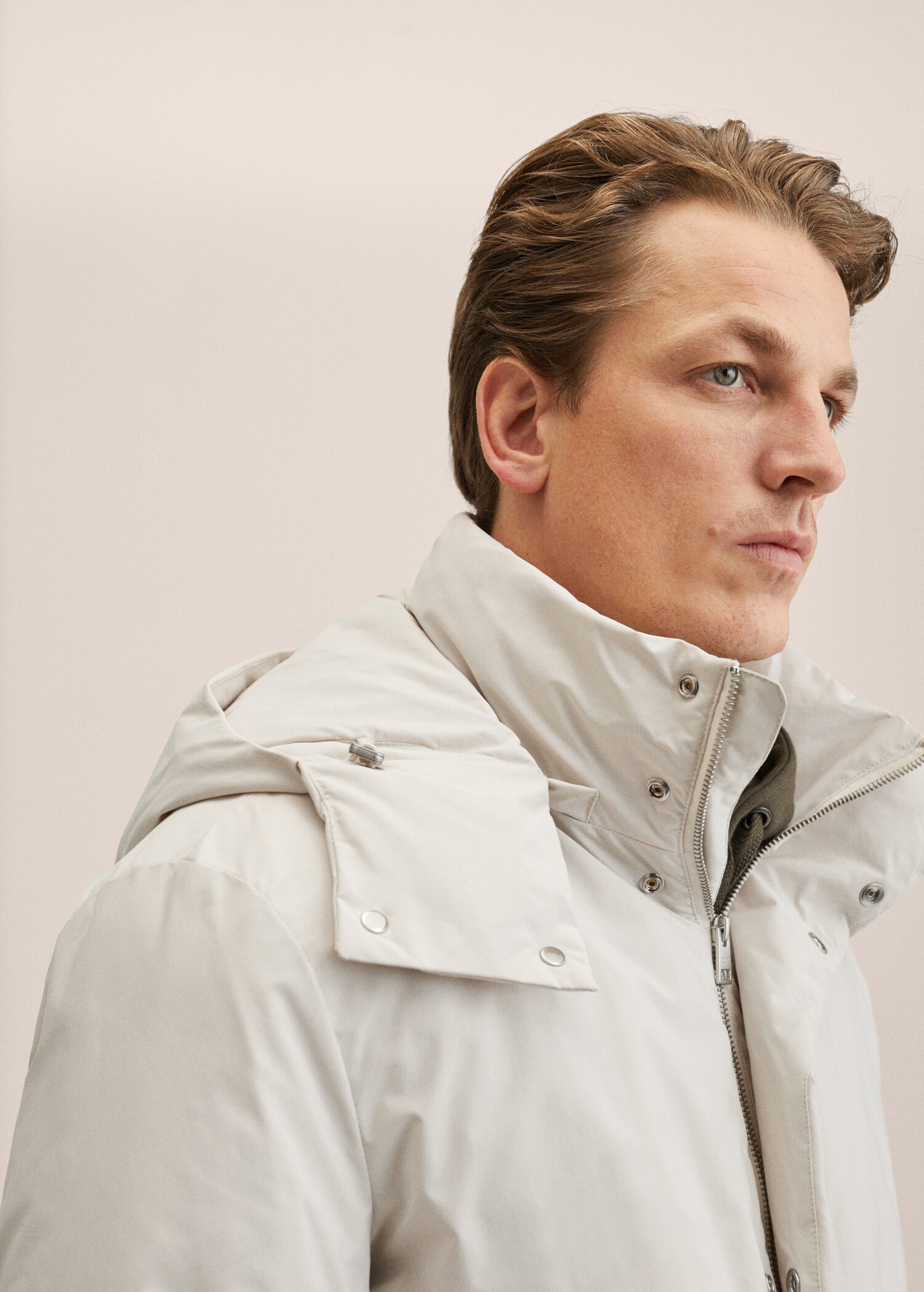 Detachable hood quilted coat - Details of the article 1