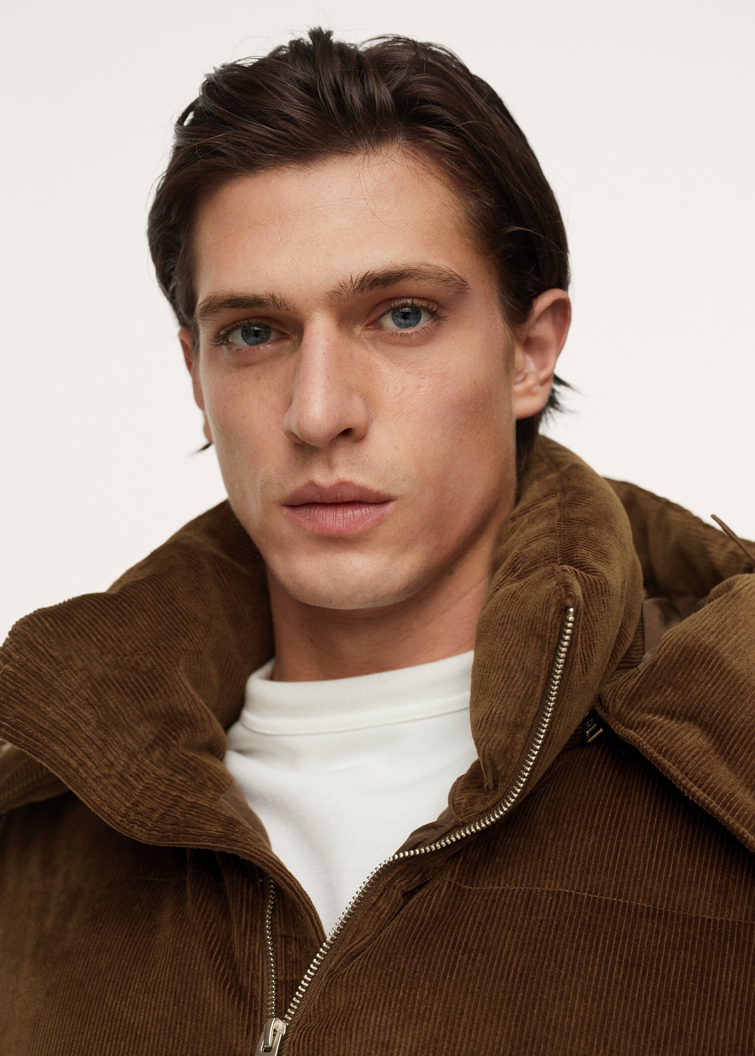 Hood corduroy anorak - Details of the article 1