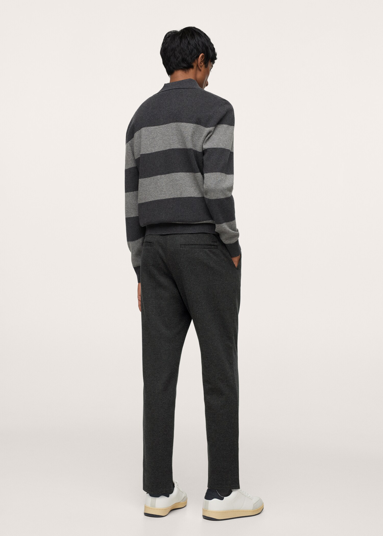 Kalhoty tapered fit s kostkou - Zadní strana zboží