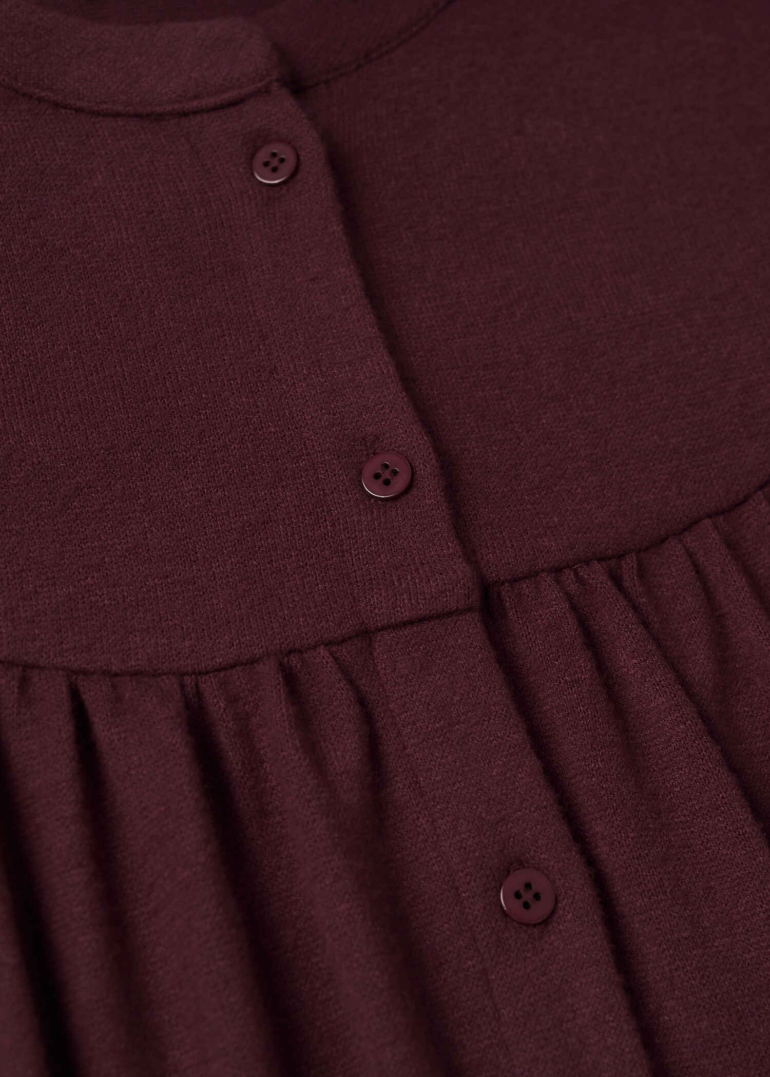 Buttoned long sleeve t-shirt - Details of the article 8