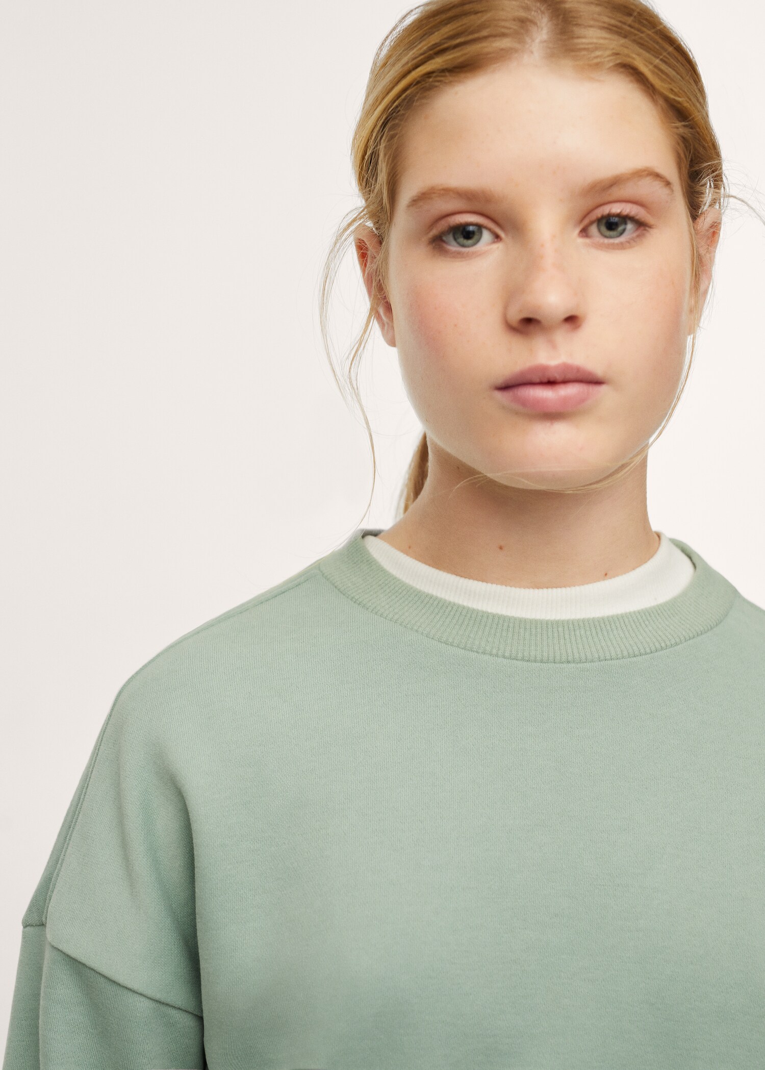 Oversize  crop sweatshirt - Details of the article 2