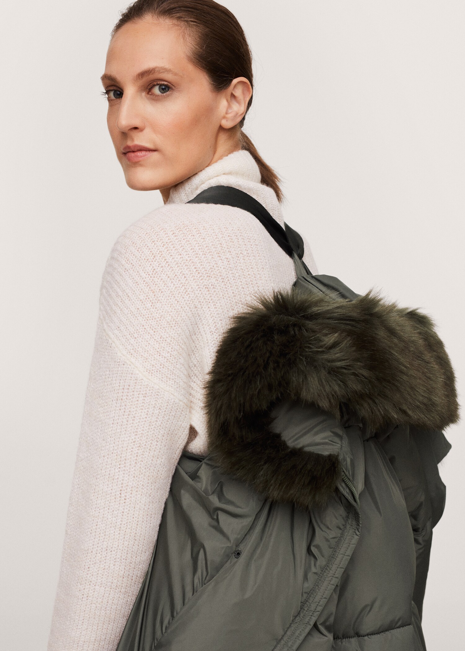Anorak acolchado cuello pelo - Detalle del artículo 4