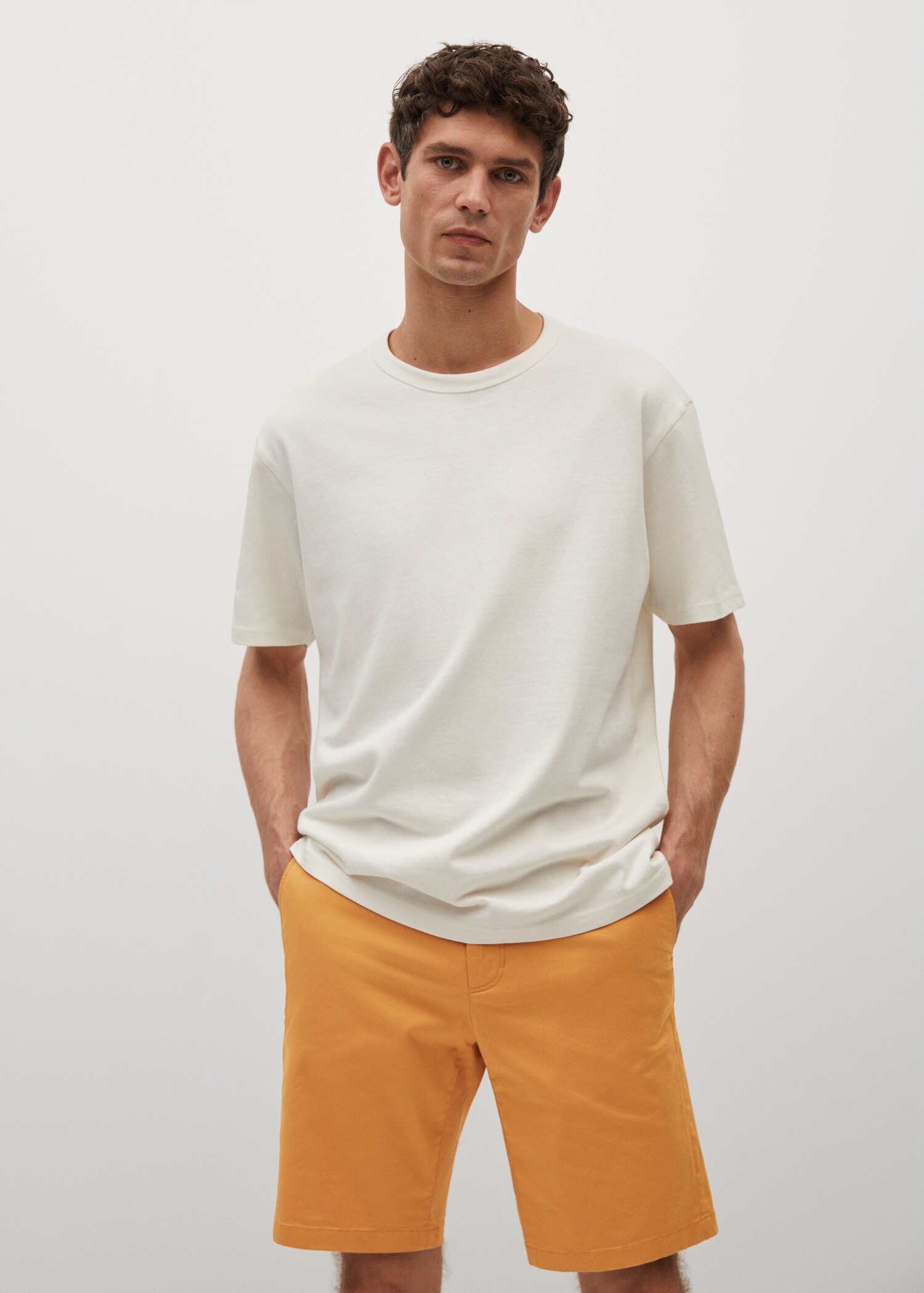 Bermudas slim fit chino algodón - Plano medio