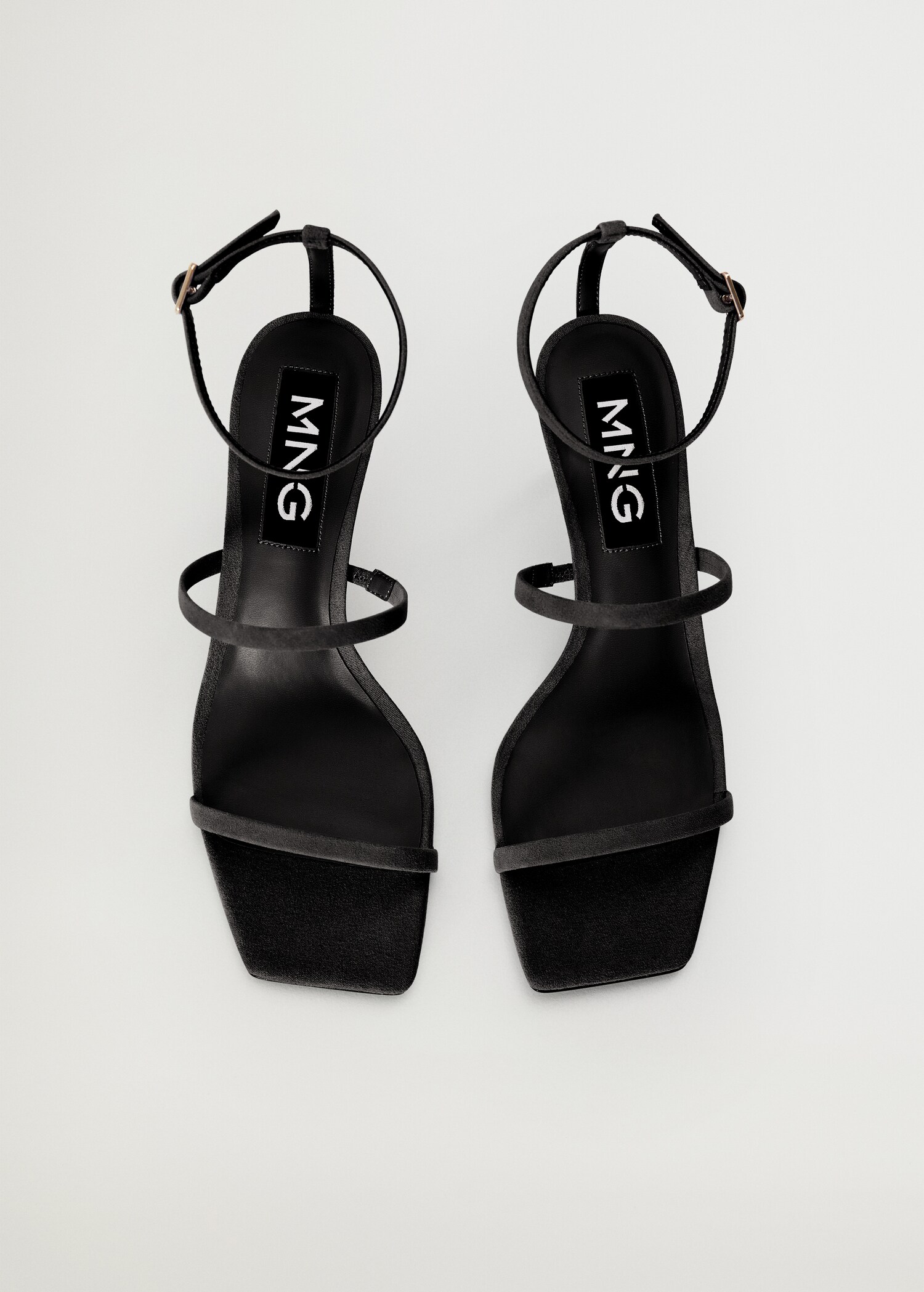 Heeled leather sandals with straps - Details of the article 3