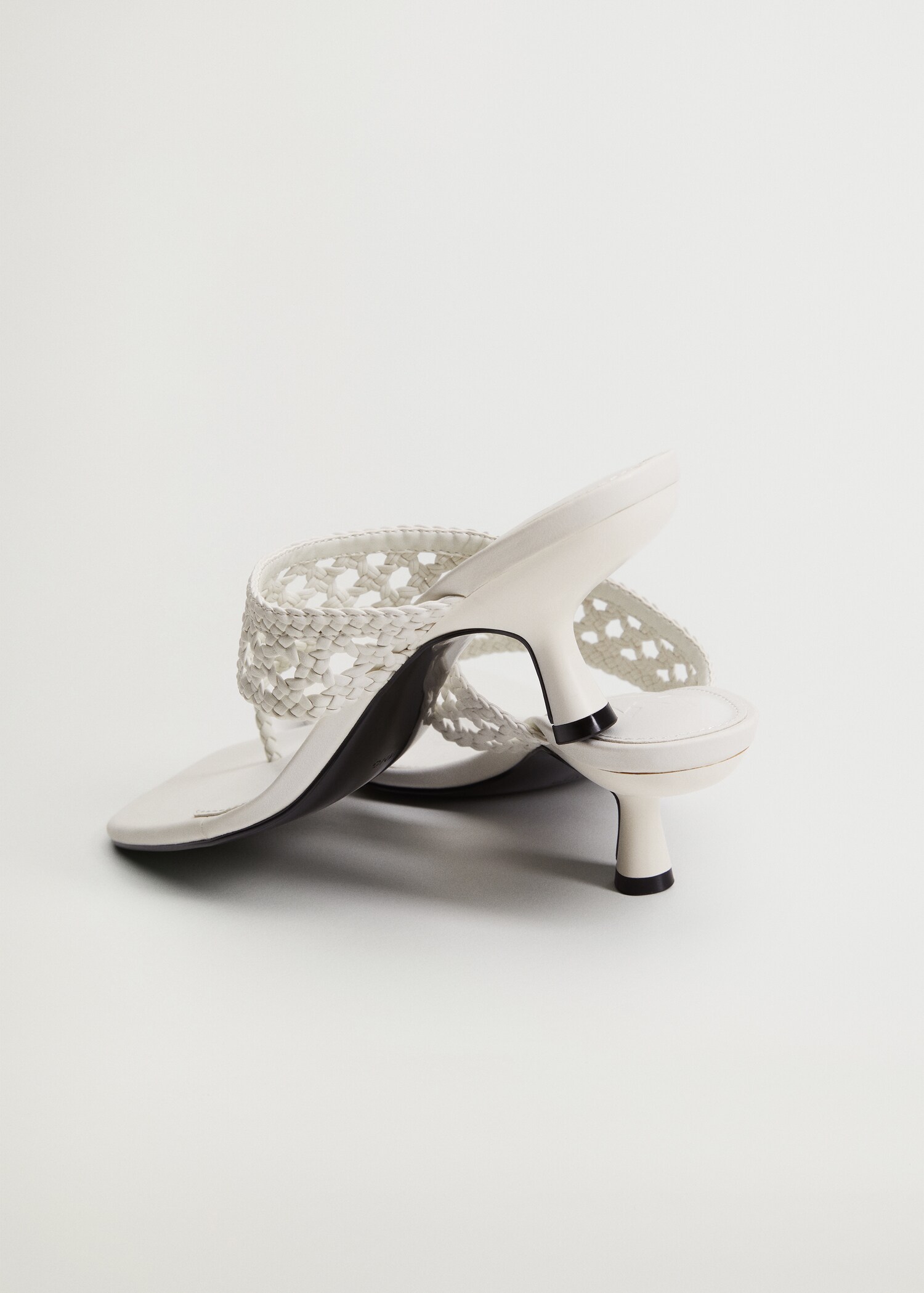 Braided heel design sandals  - Details of the article 2