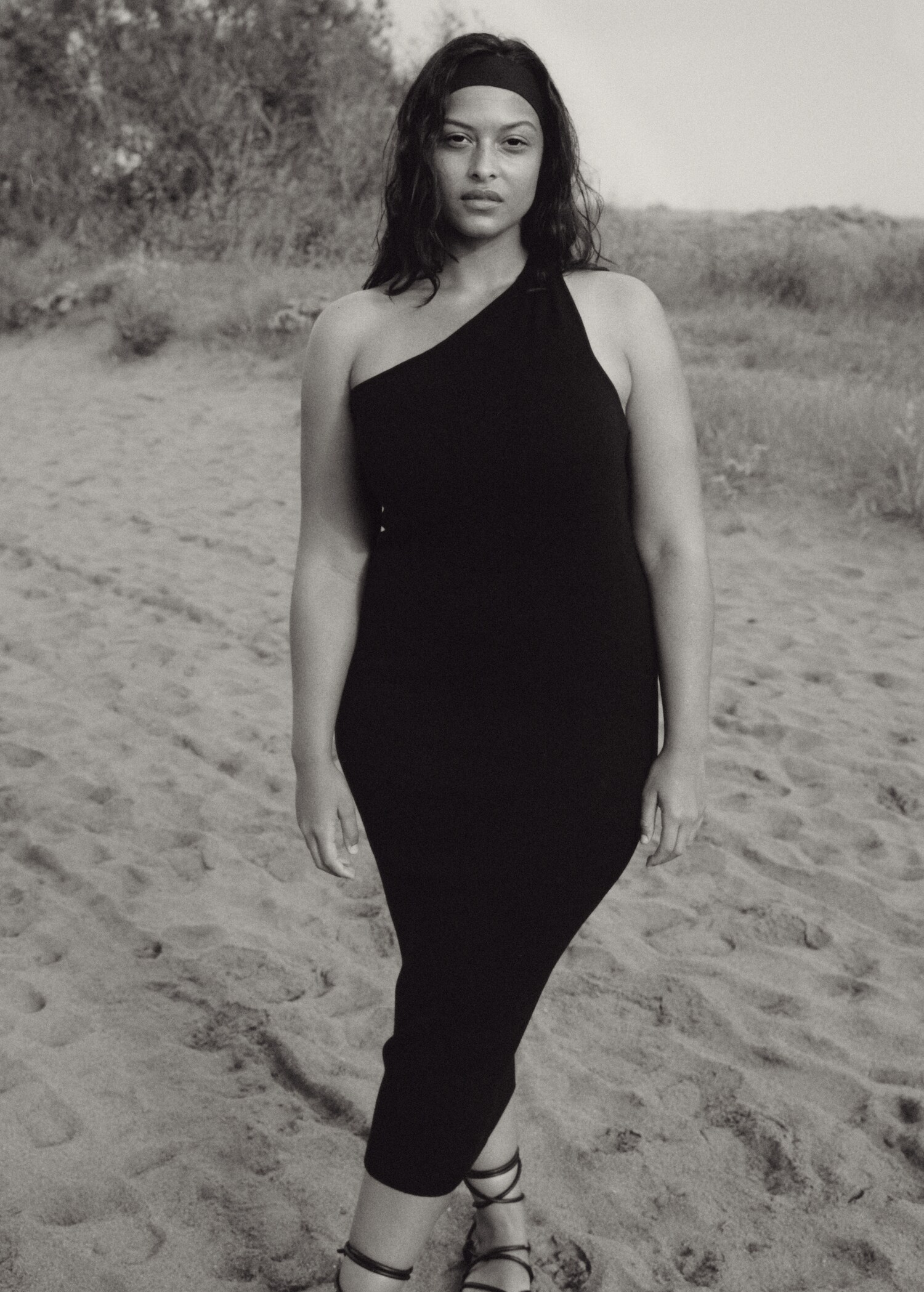Asymmetrical knit dress - Details of the article 5