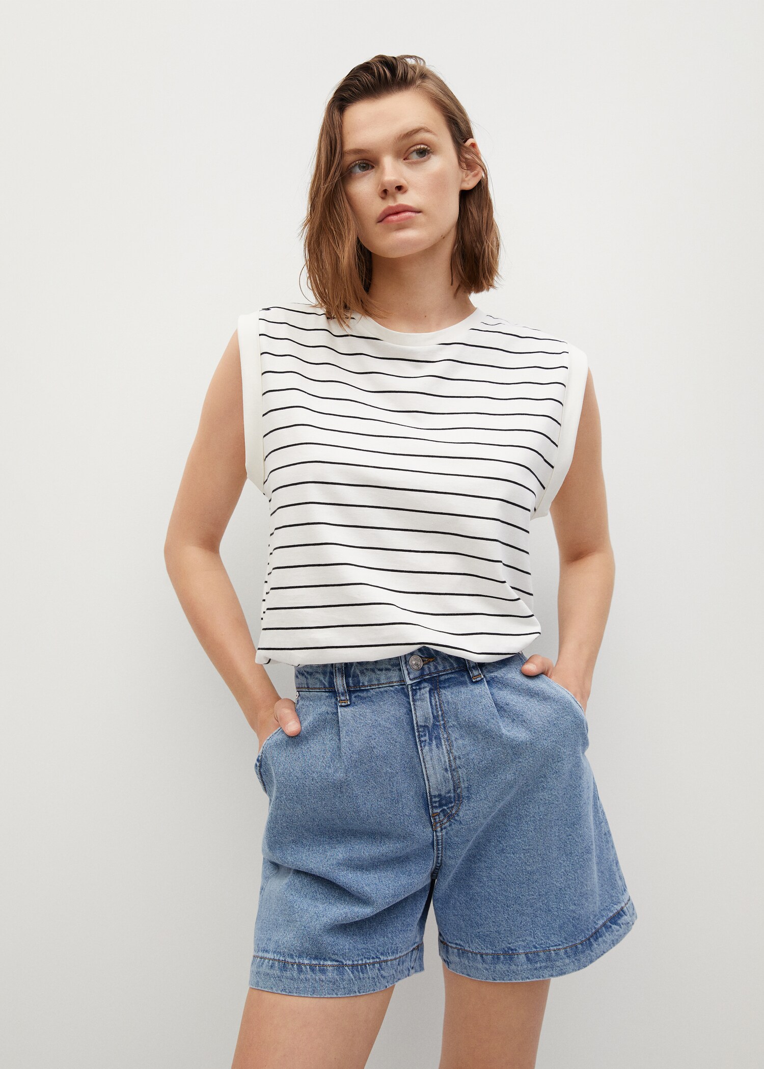 Slouchy shorts met bandplooien - Detail van het artikel 3