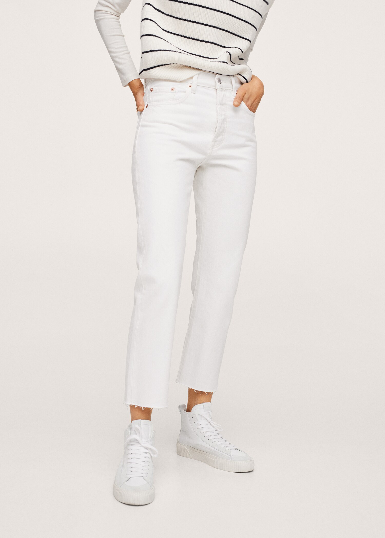 Jeans rectos tiro alto crop - Plano medio