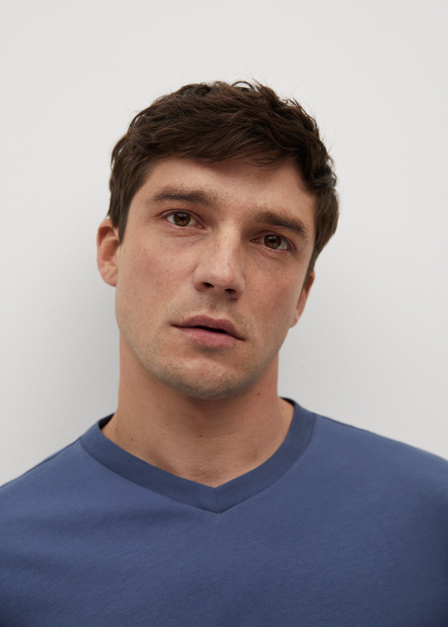 Sustainable cotton basic T-shirt - Details of the article 1