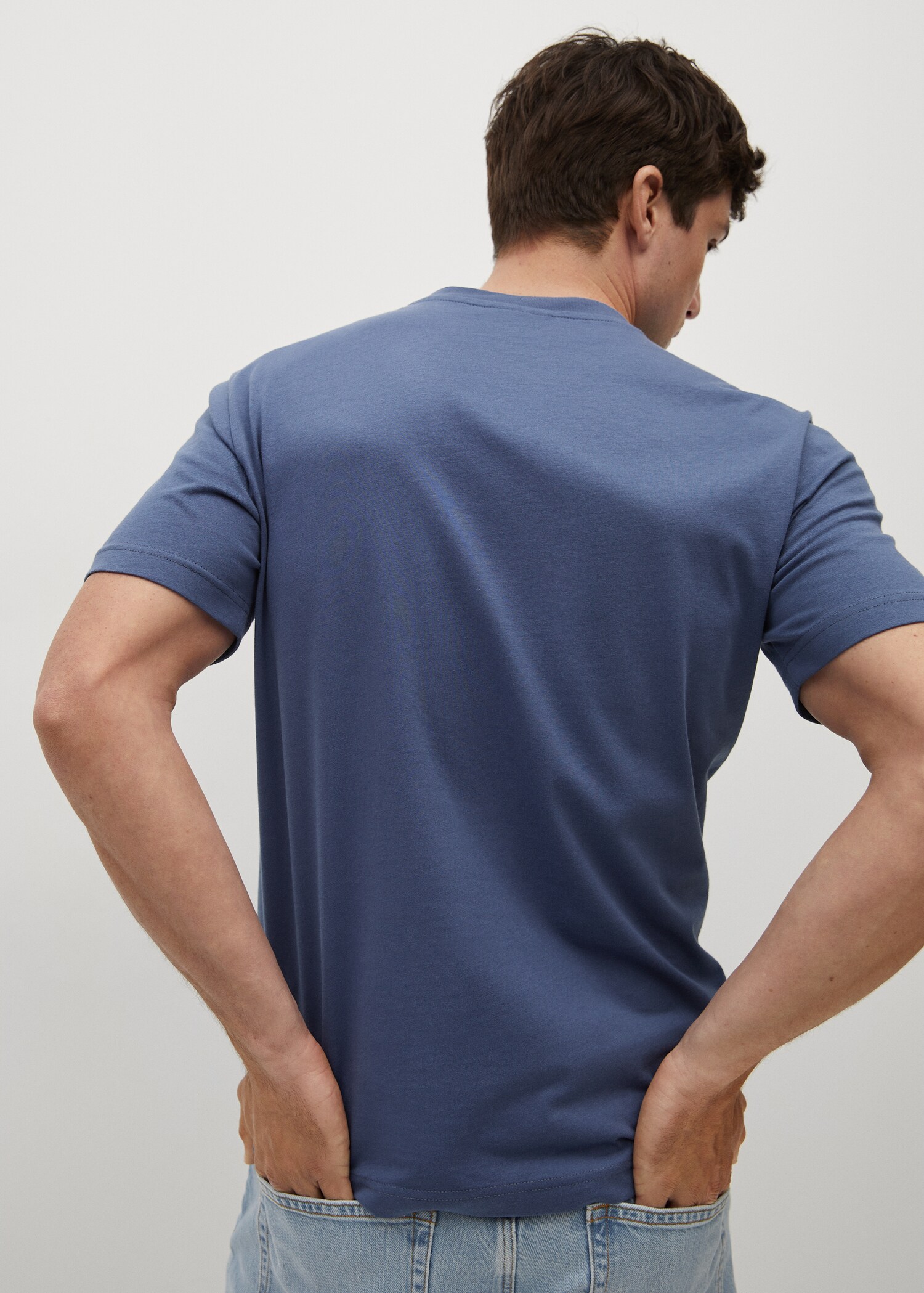 Sustainable cotton basic T-shirt - Details of the article 2
