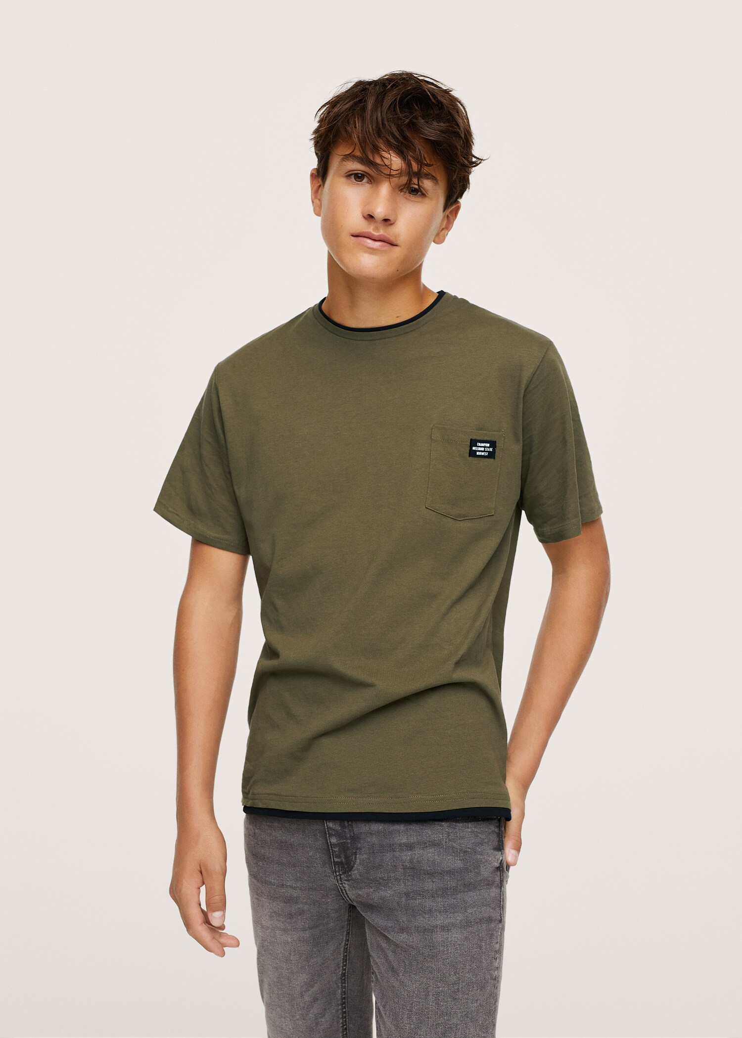 T-shirt coton poche - Plan moyen
