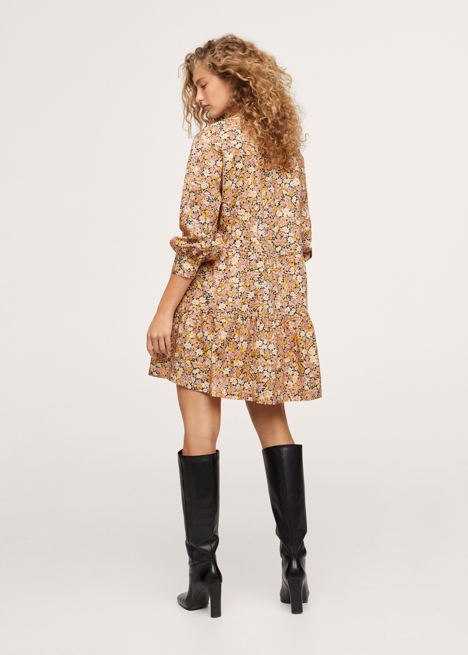 Vestido corto volantes - Reverso del artículo