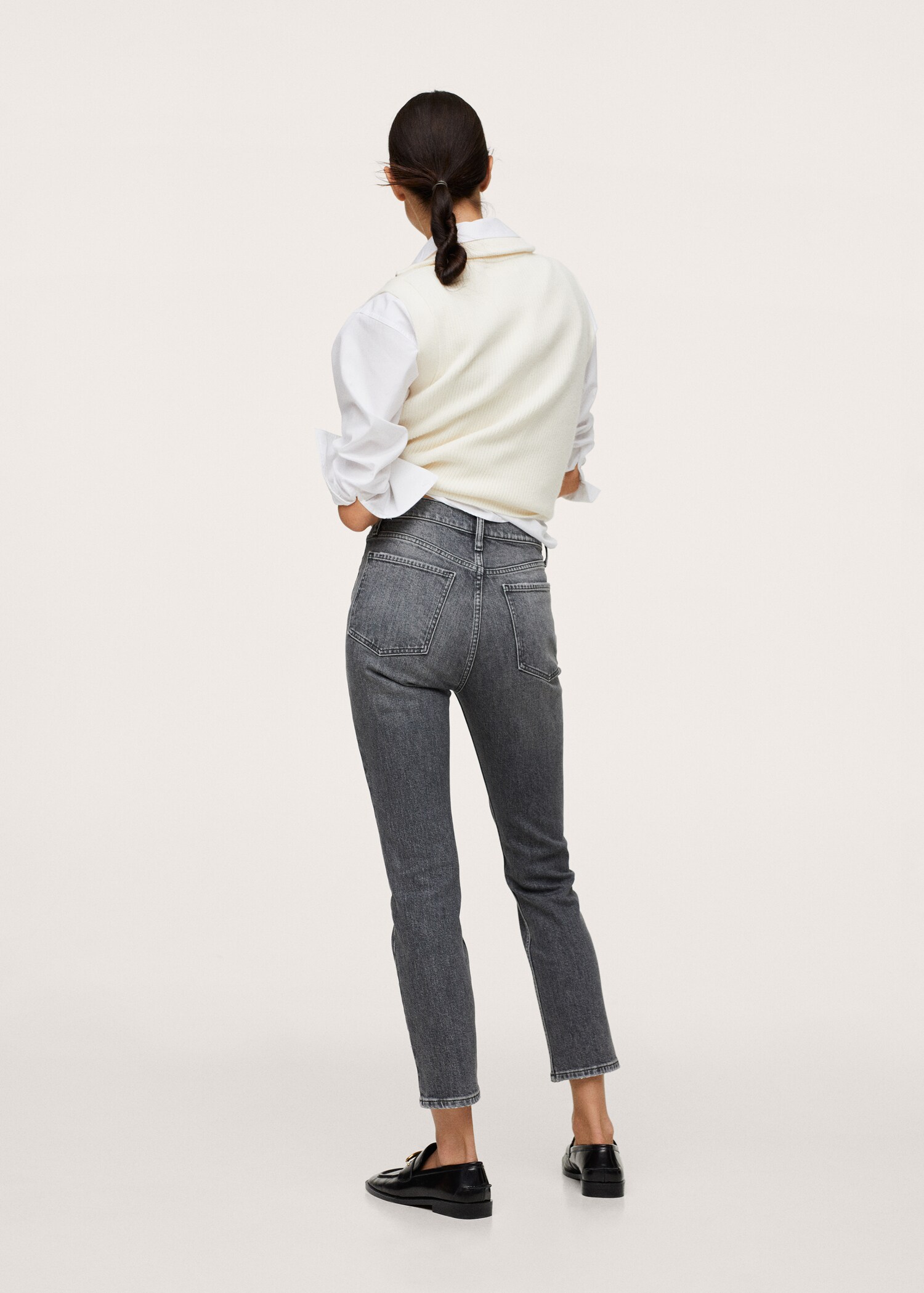Jeans rectos tobilleros - Reverso del artículo