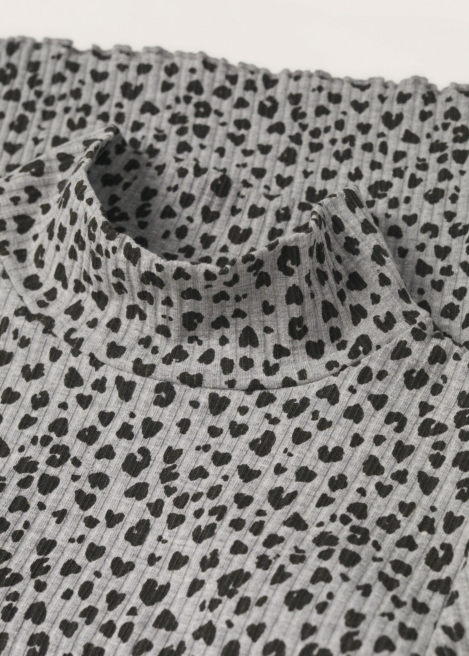 Camiseta manga larga estampada - Detalle del artículo 8