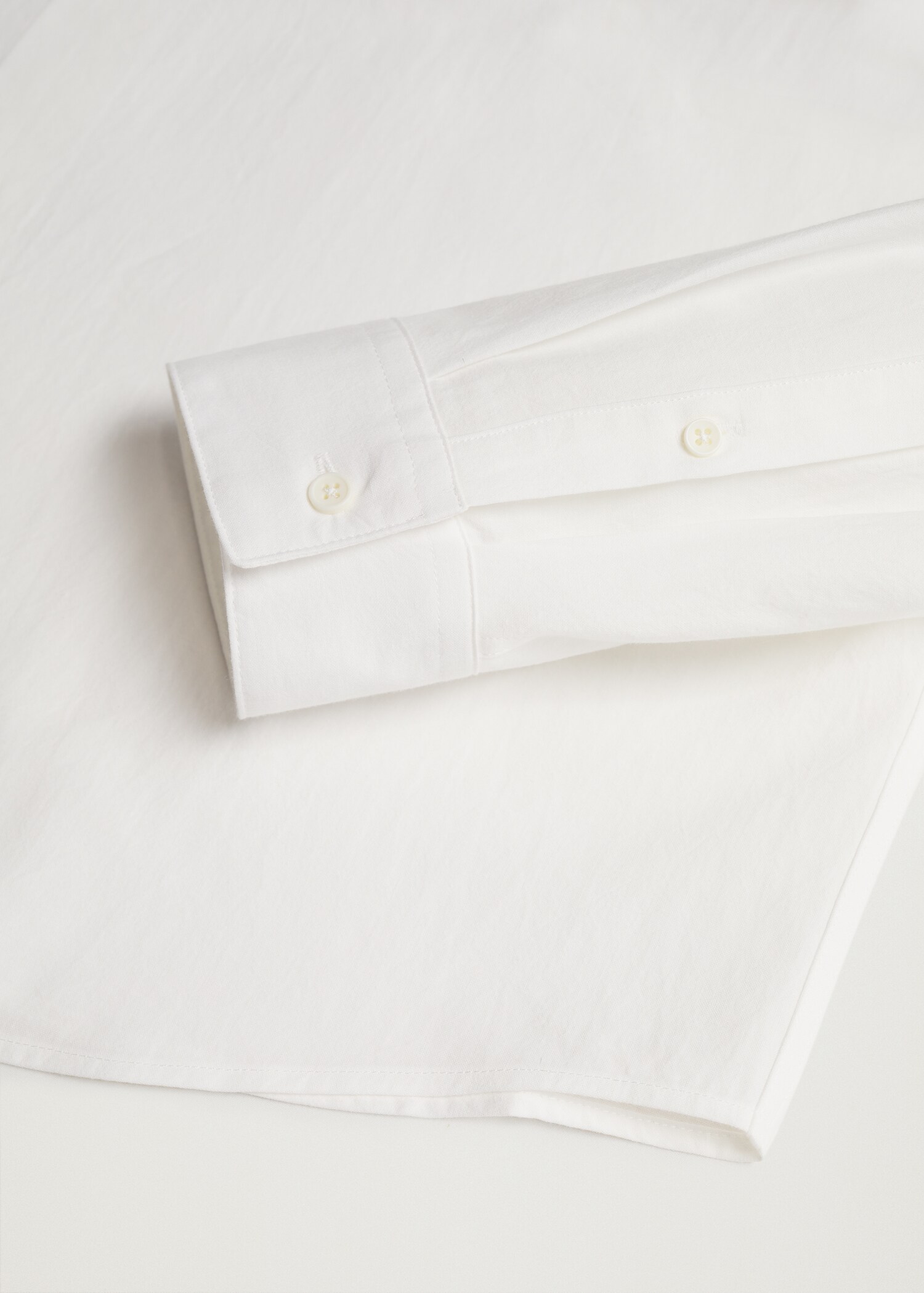 Relaxed-fit cotton shirt - Details of the article 7