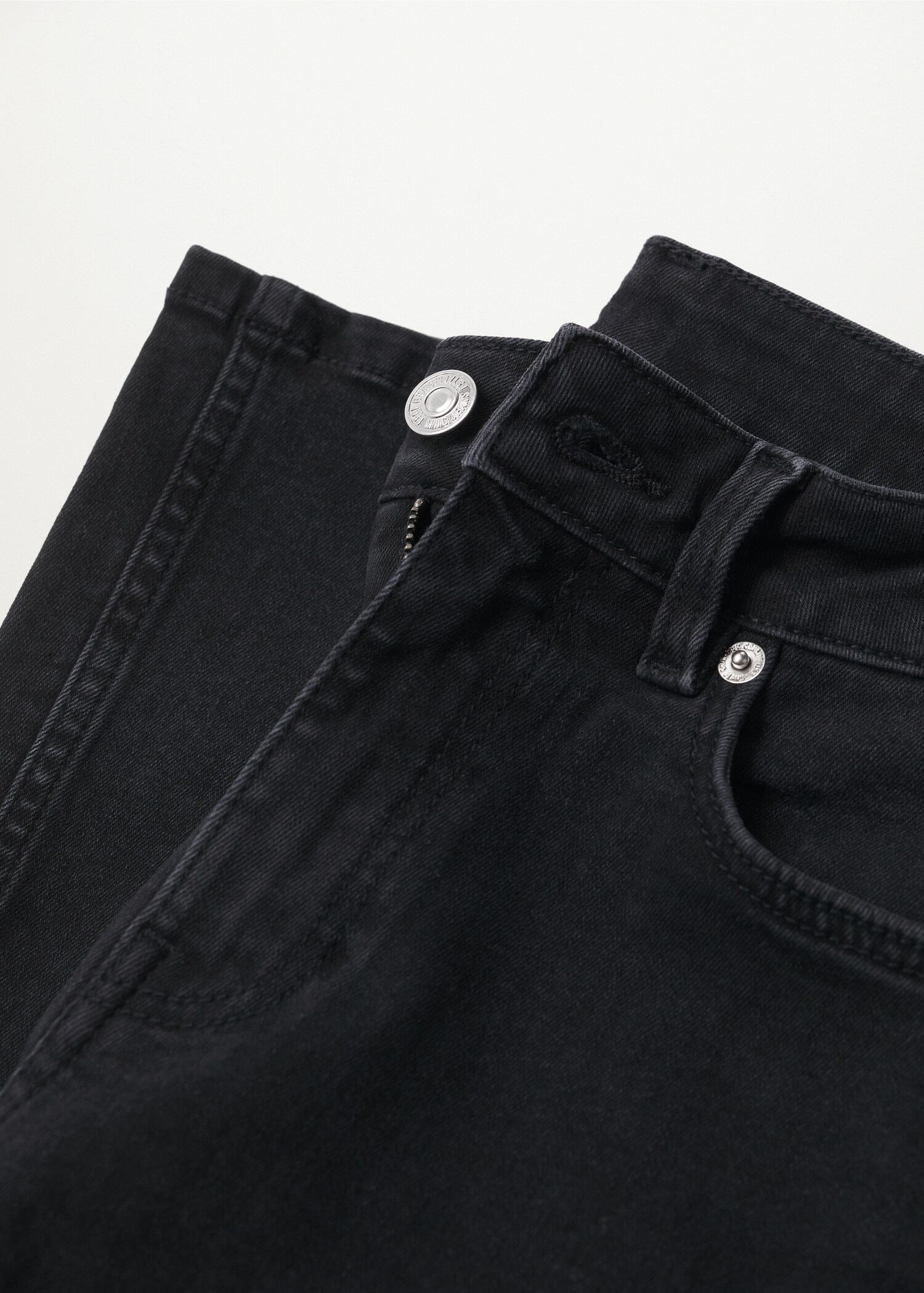 Mid-rise flared jeans - Details of the article 8