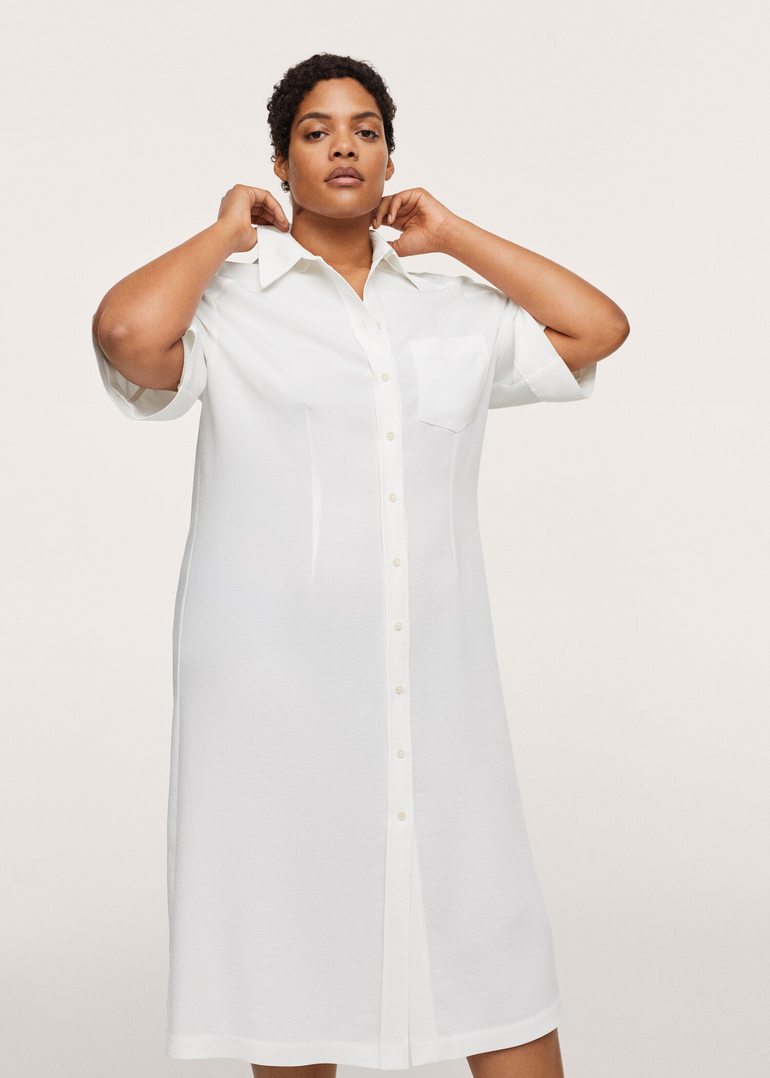 Vestido camisero textura - Plano medio