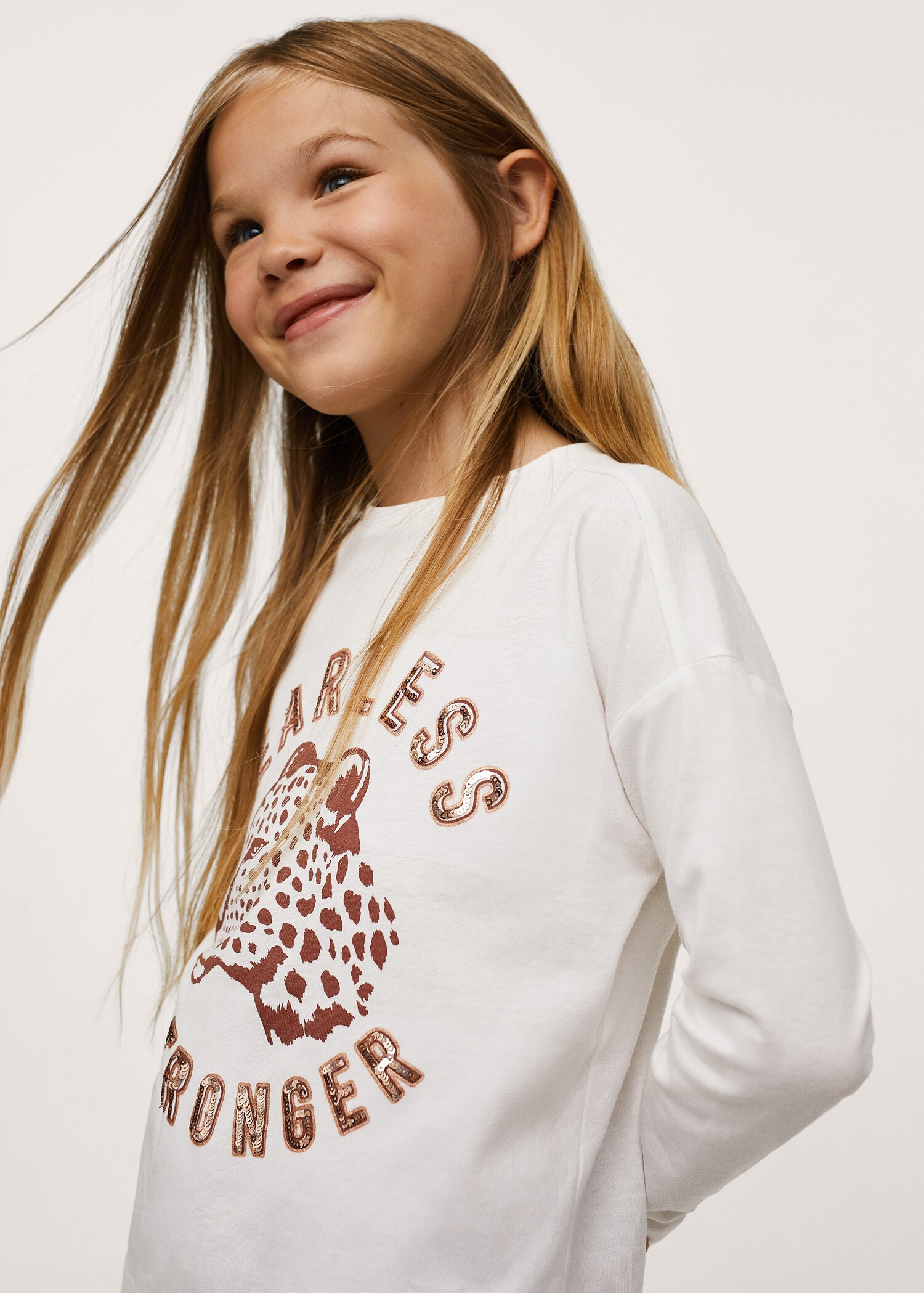 Long-sleeved t-shirt with sequins - Details of the article 1