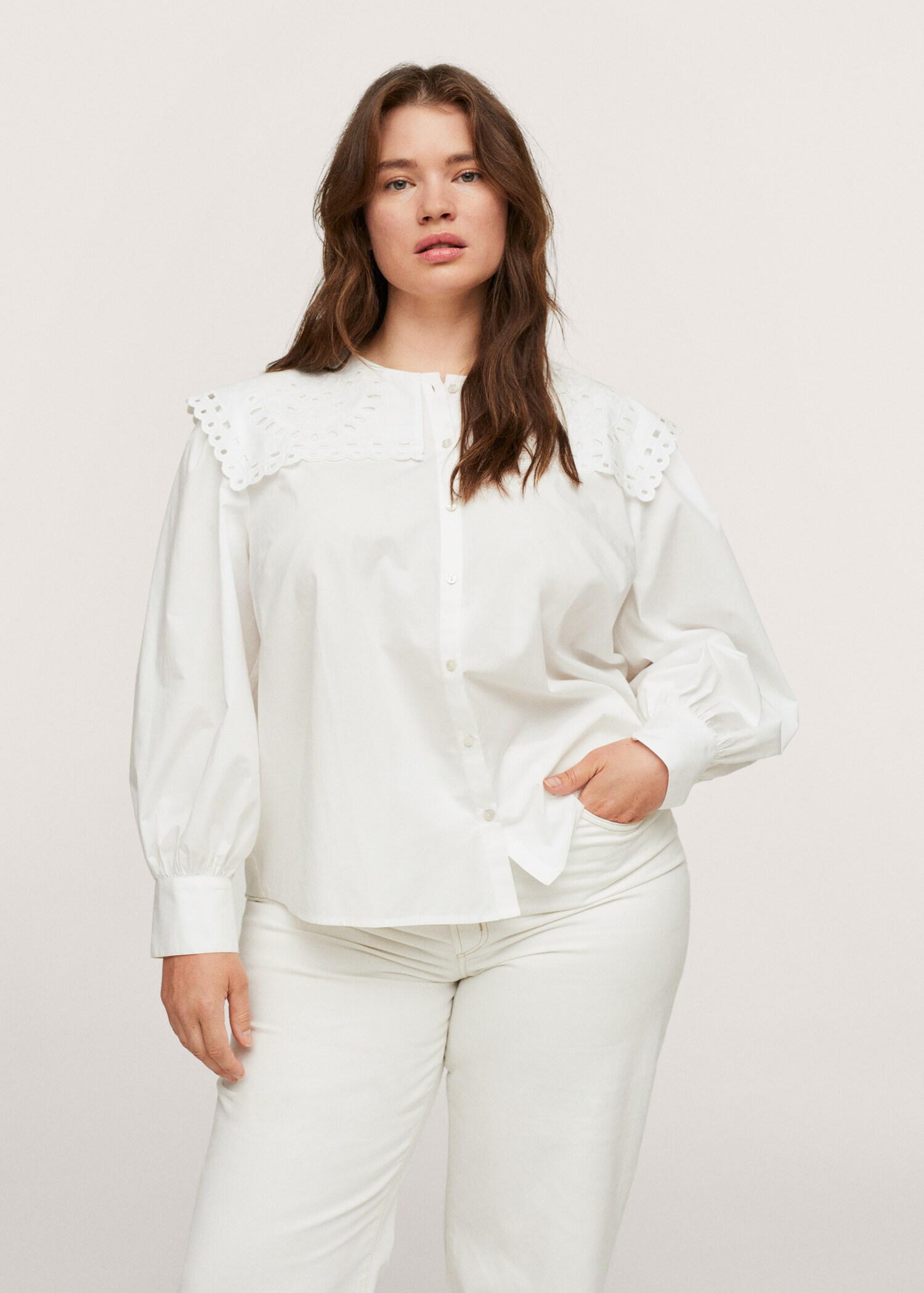 Babydoll collar blouse - Medium plane