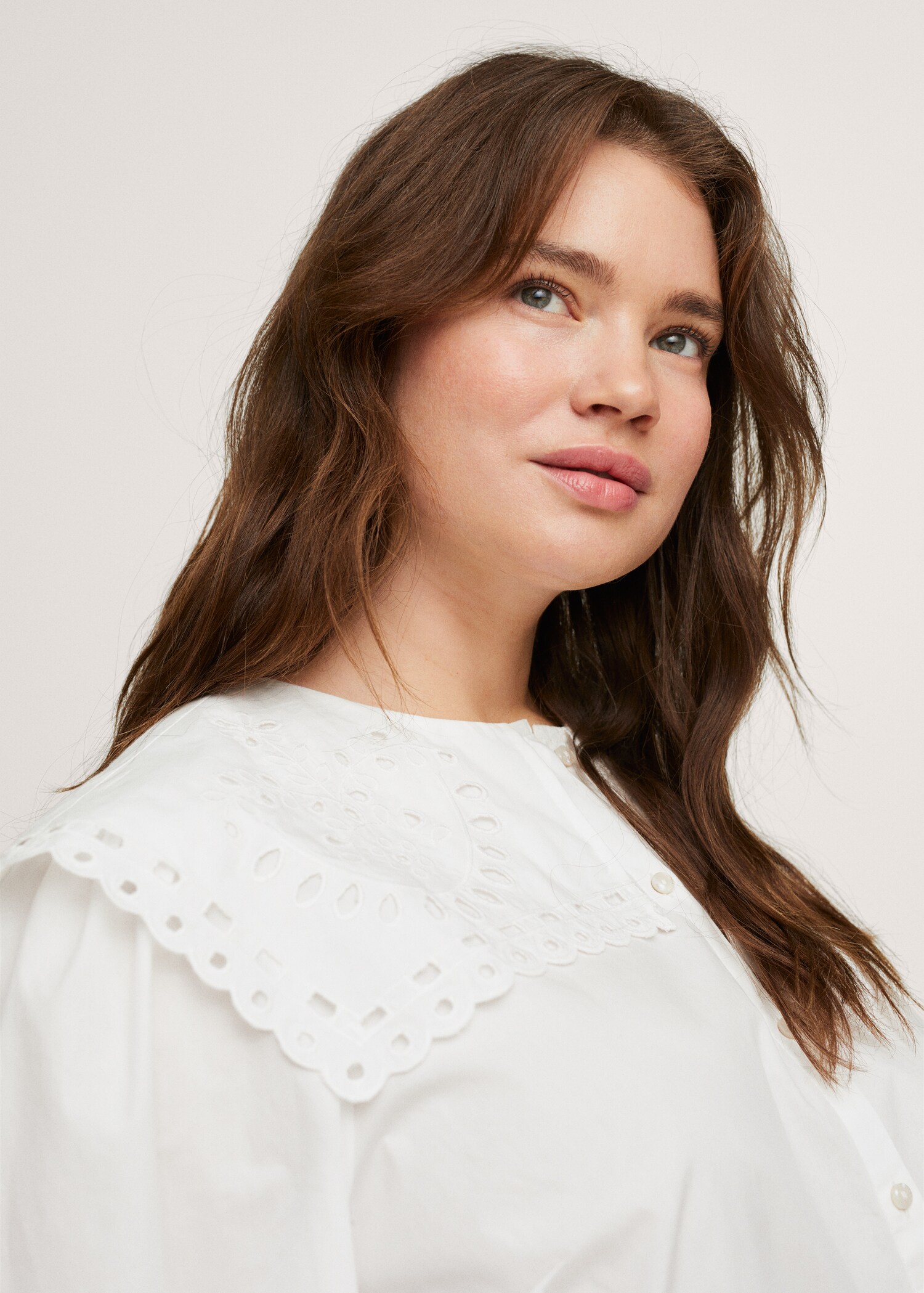Babydoll collar blouse - Details of the article 2
