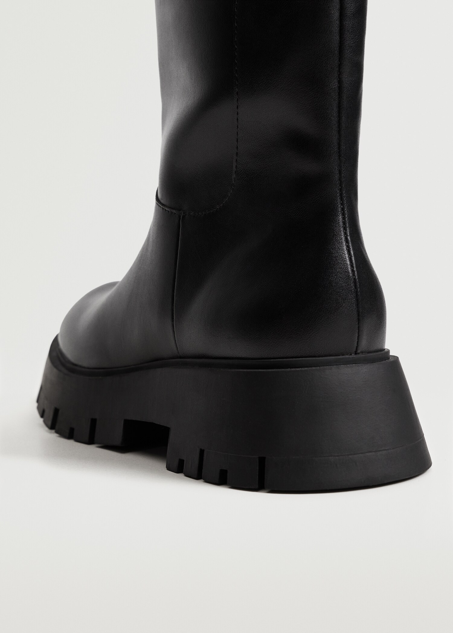 Bota alta suela track - Detalle del artículo 2