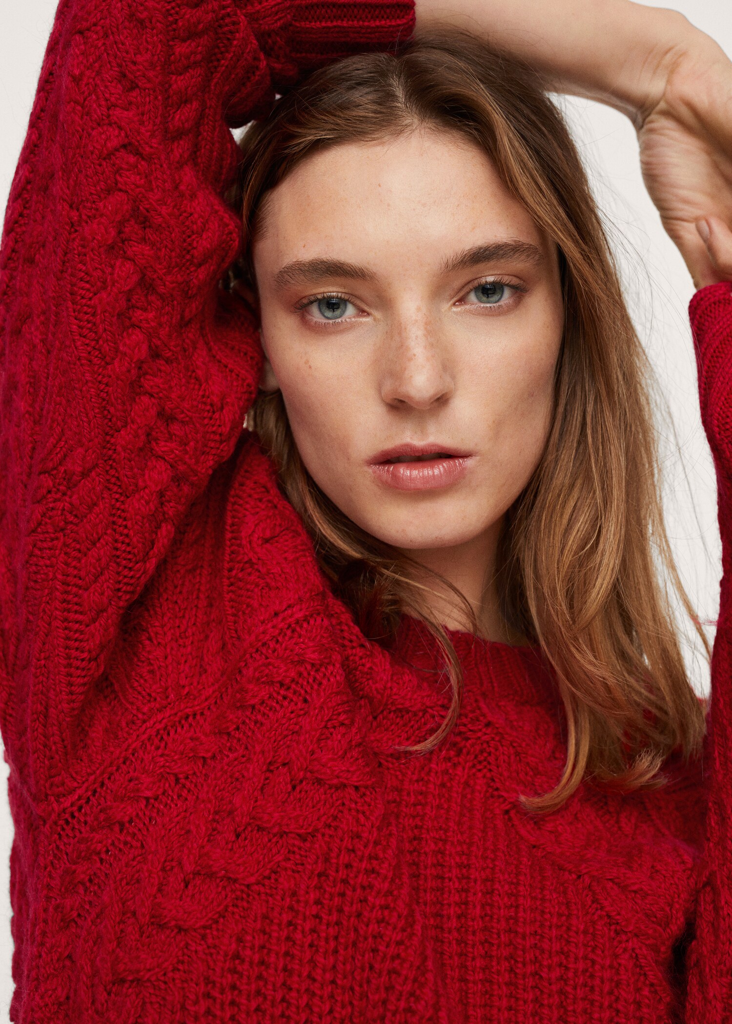 Contrasting knit sweater - Details of the article 2