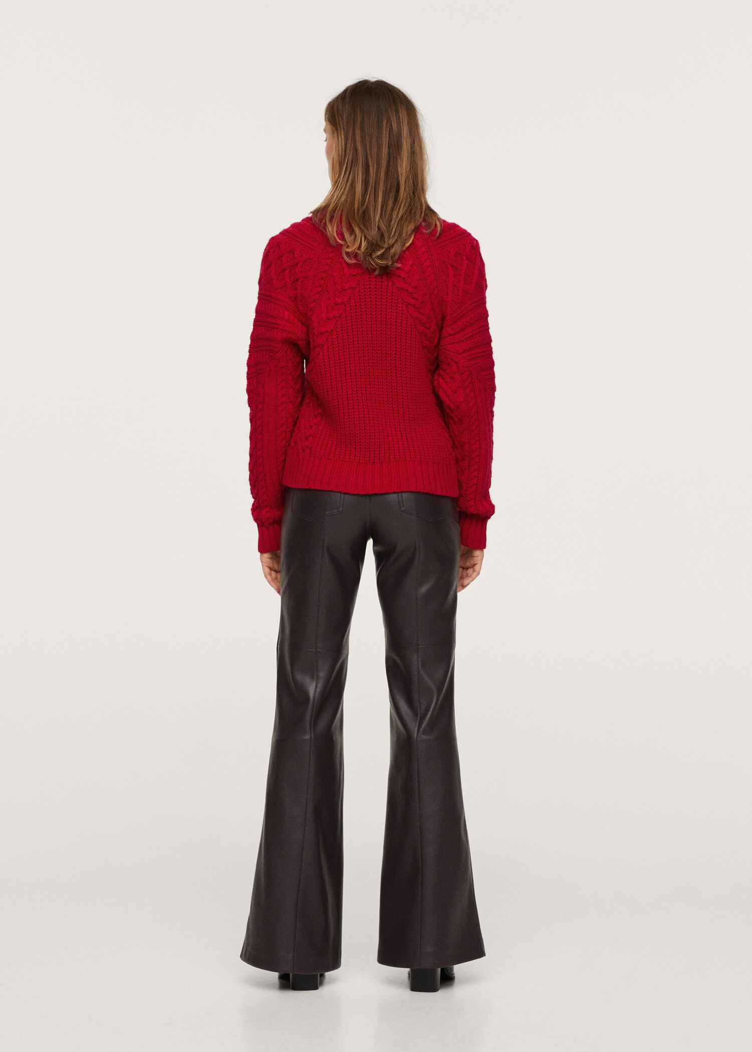 Contrasting knit sweater - Reverse of the article