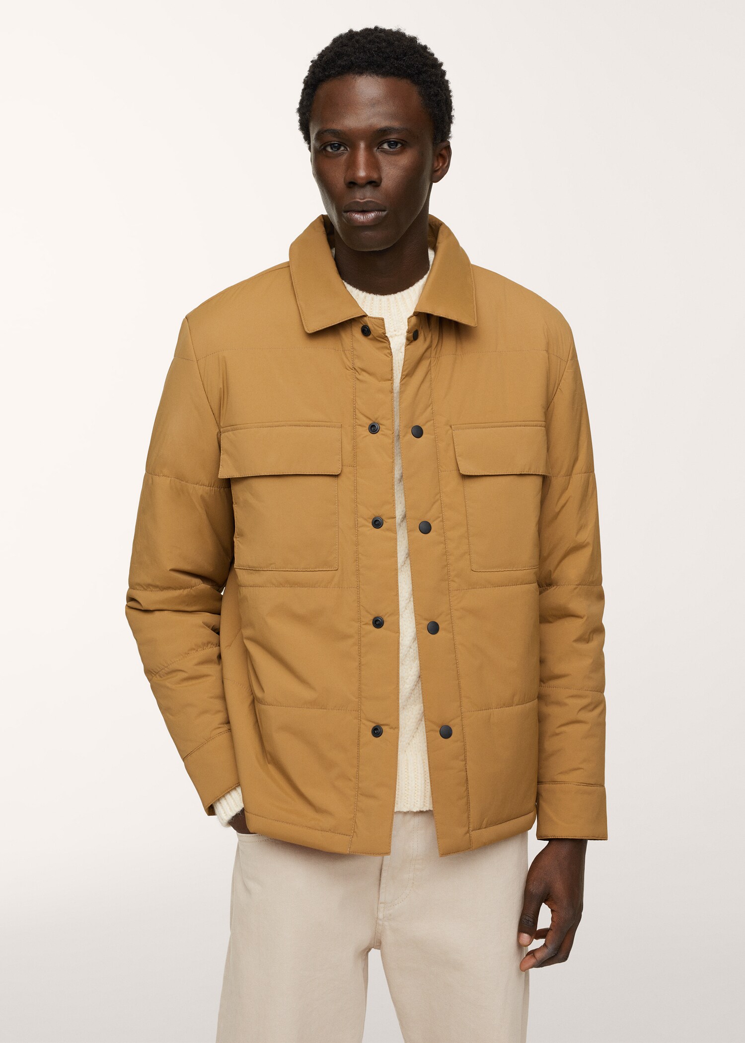 Sobrecamisa acolchada impermeable - Plano medio