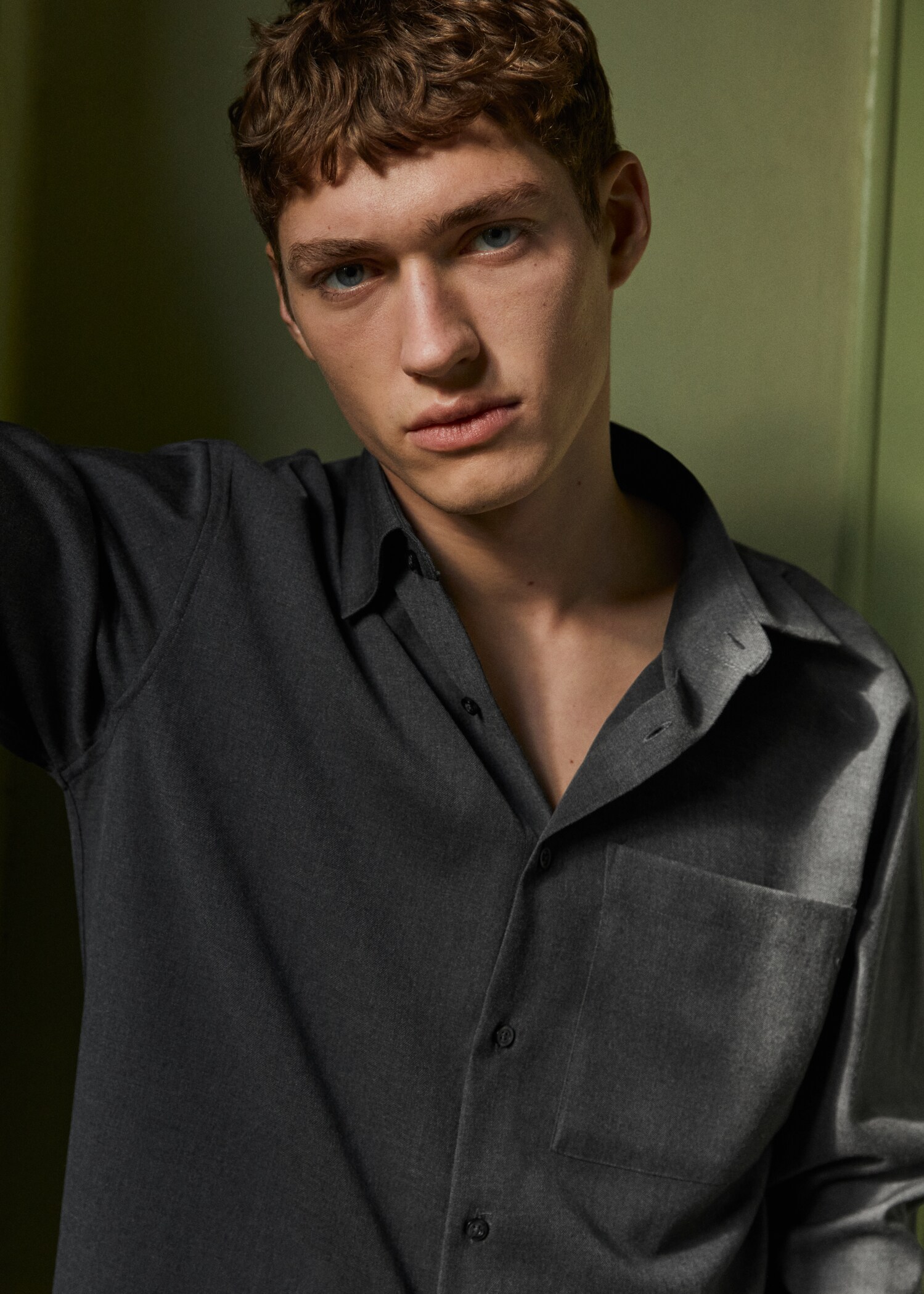 Camisa regular fit fluida - Detalle del artículo 5