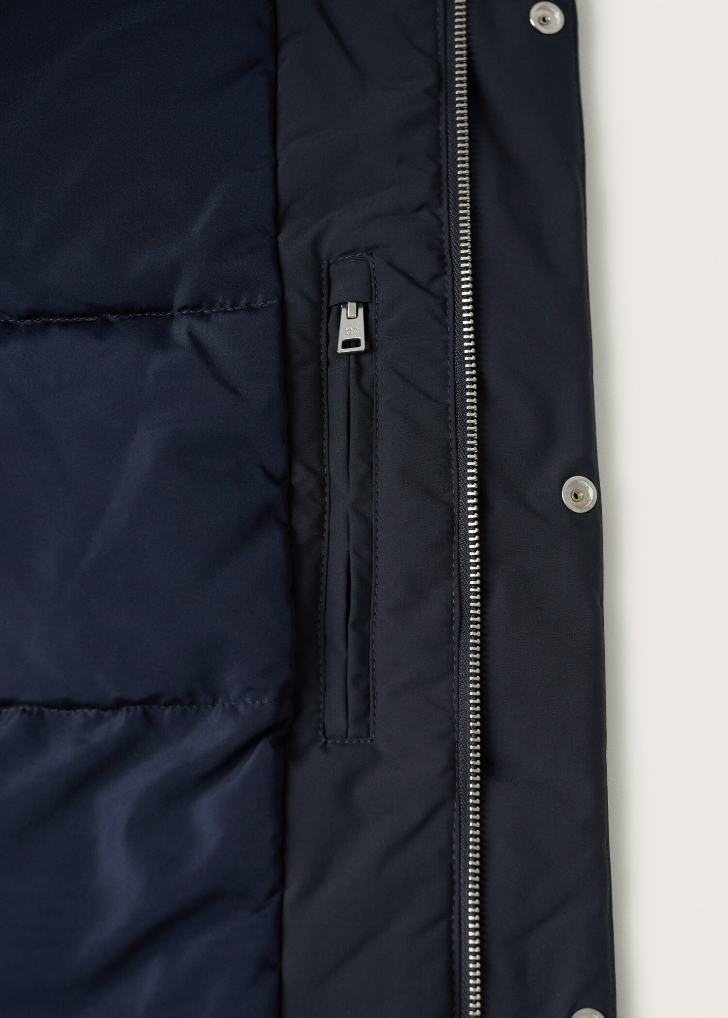 Prošívaný anorak s beránkem - Detail zboží 8
