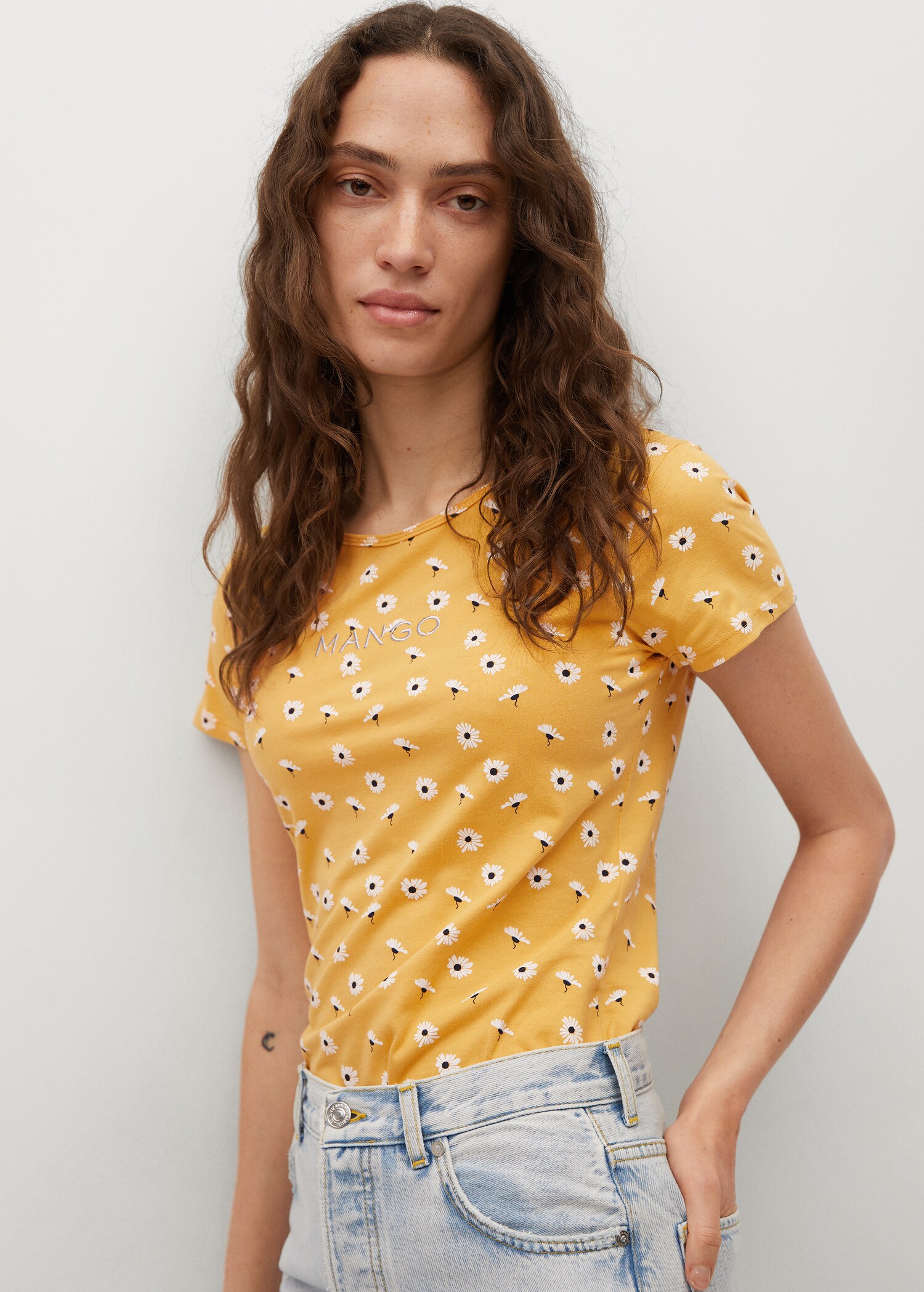 Camiseta algodón reciclado logo - Plano medio