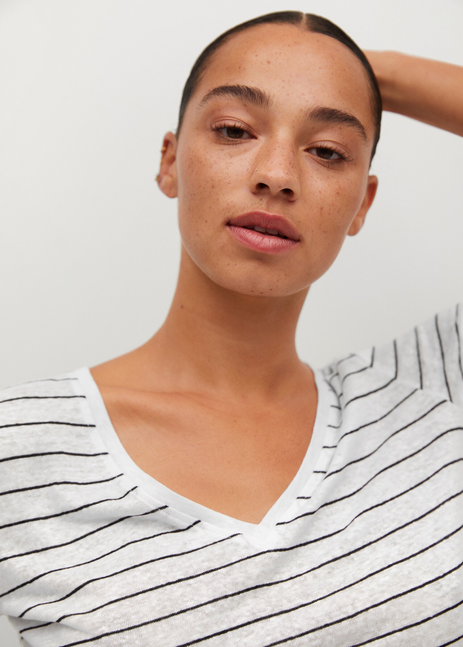 100% linen t-shirt - Details of the article 1